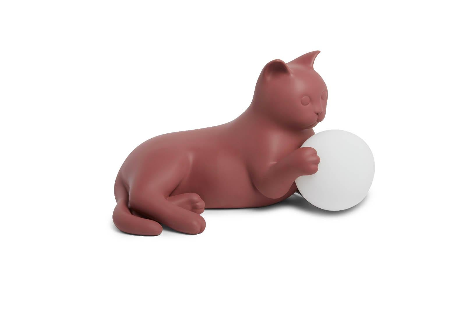 Birba Hermosa Lámpara de mesa rosa con forma de gato, Pet Therapy by Atelier Biagetti Contemporáneo en venta