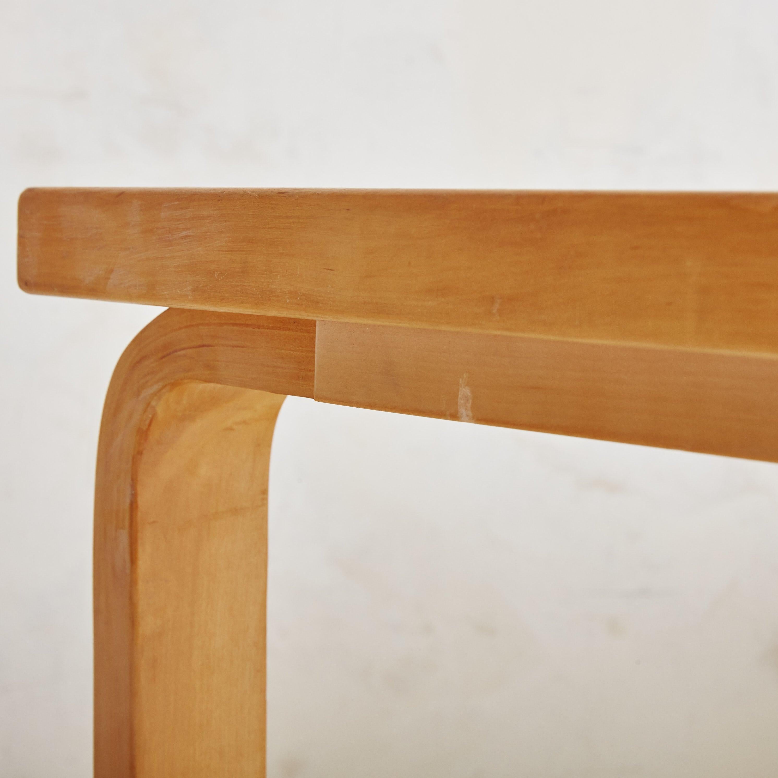 Birch + Black Linoleum ‘81B’ Dining Table by Alvar Aalto for Artek For Sale 1