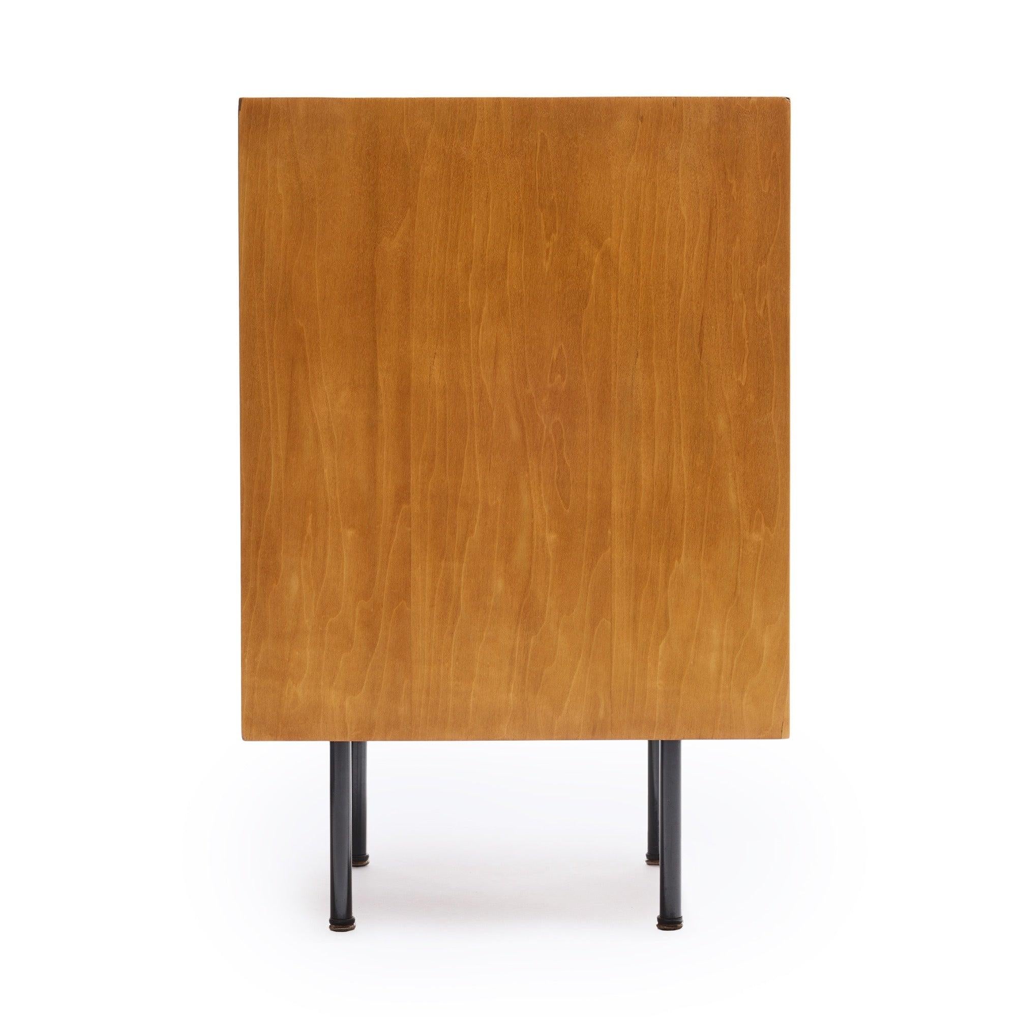 Tedesco Armadio in betulla di Florence Knoll per Knoll & Associates, anni '40 in vendita