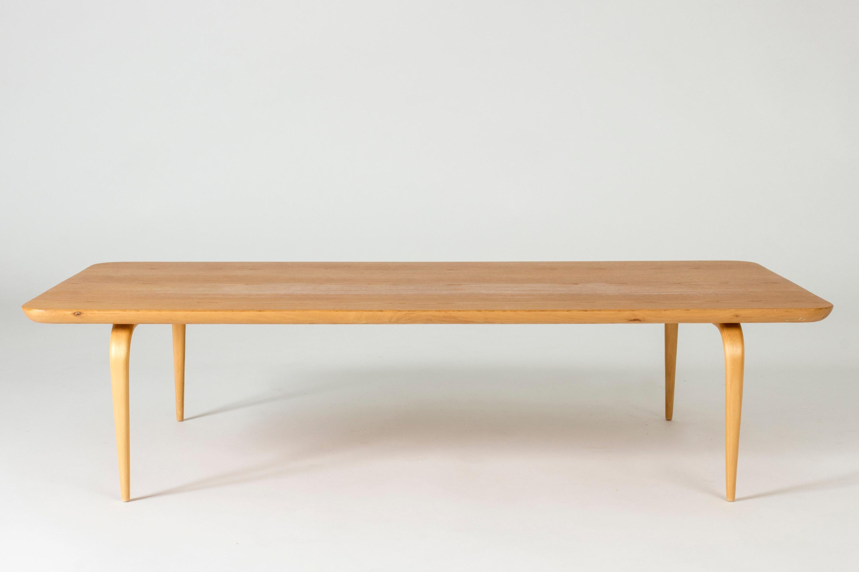 Scandinave moderne Table basse en bouleau de Bruno Mathsson, Karl Mathsson, Suède, 1973 en vente