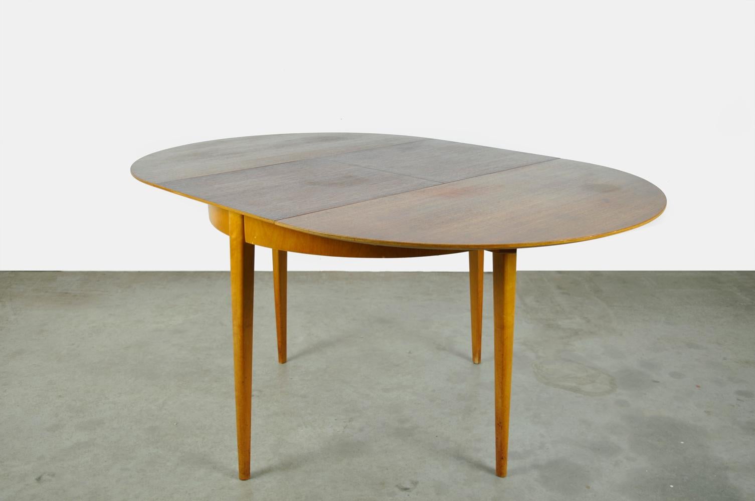 Birch extendable 4-6 persons dining table, TB35 by Cees Braakman, Pastoe, 1950s 2