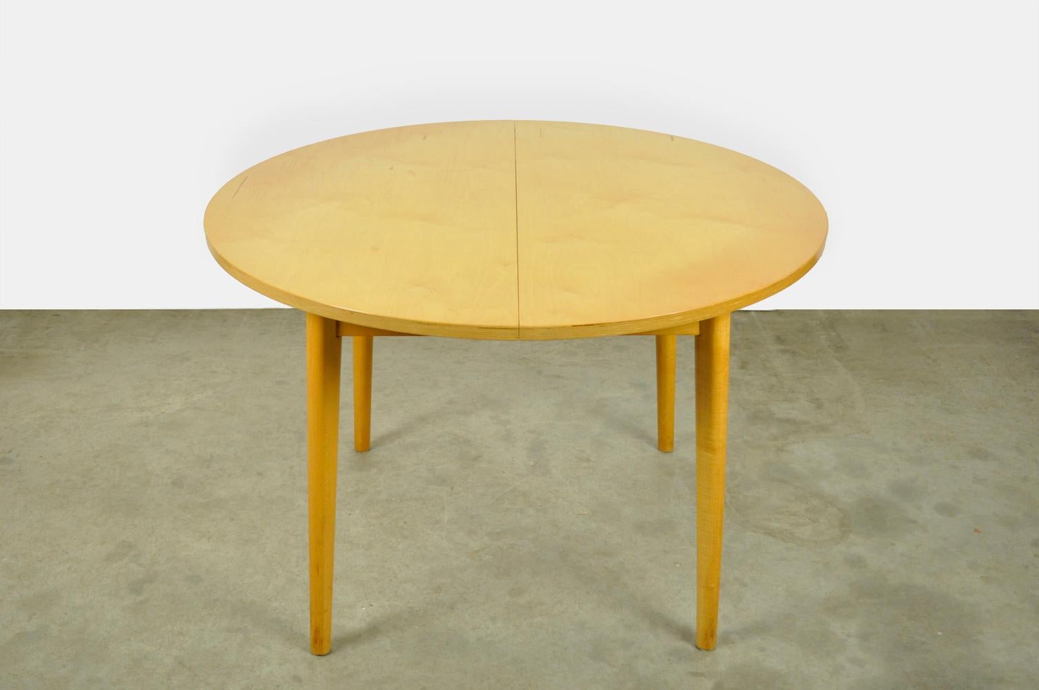 Scandinavian Modern Birch extendable wooden dining table 4-6 people in Pastoe style, 1960s For Sale