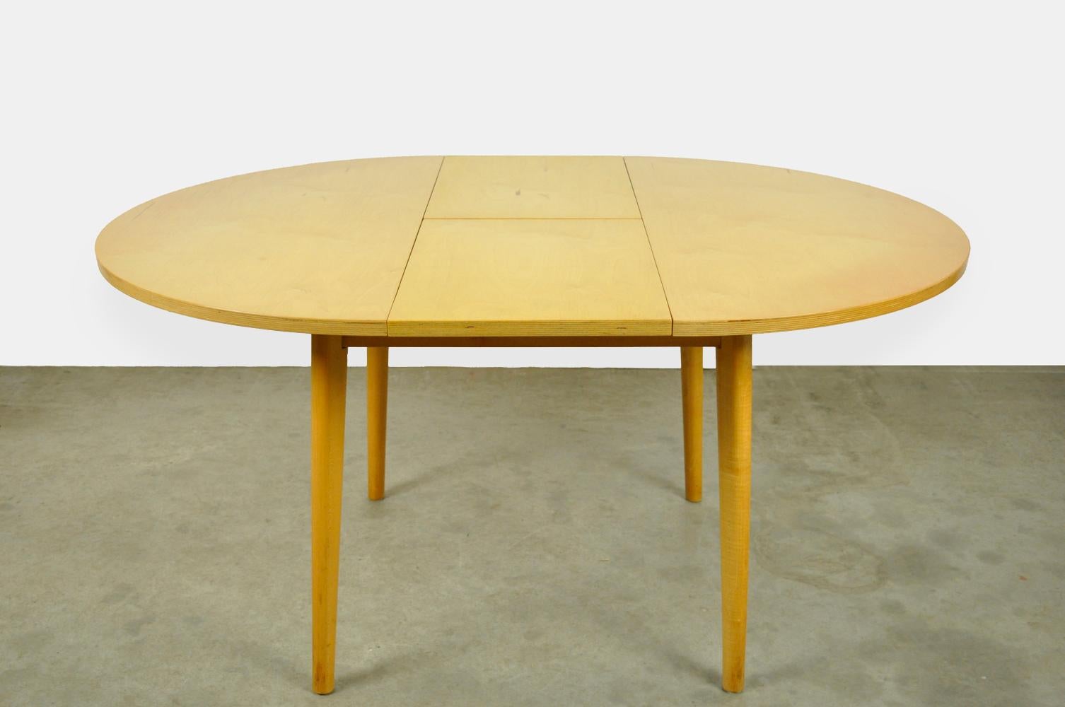 Veneer Birch extendable wooden dining table 4-6 people in Pastoe style, 1960s For Sale