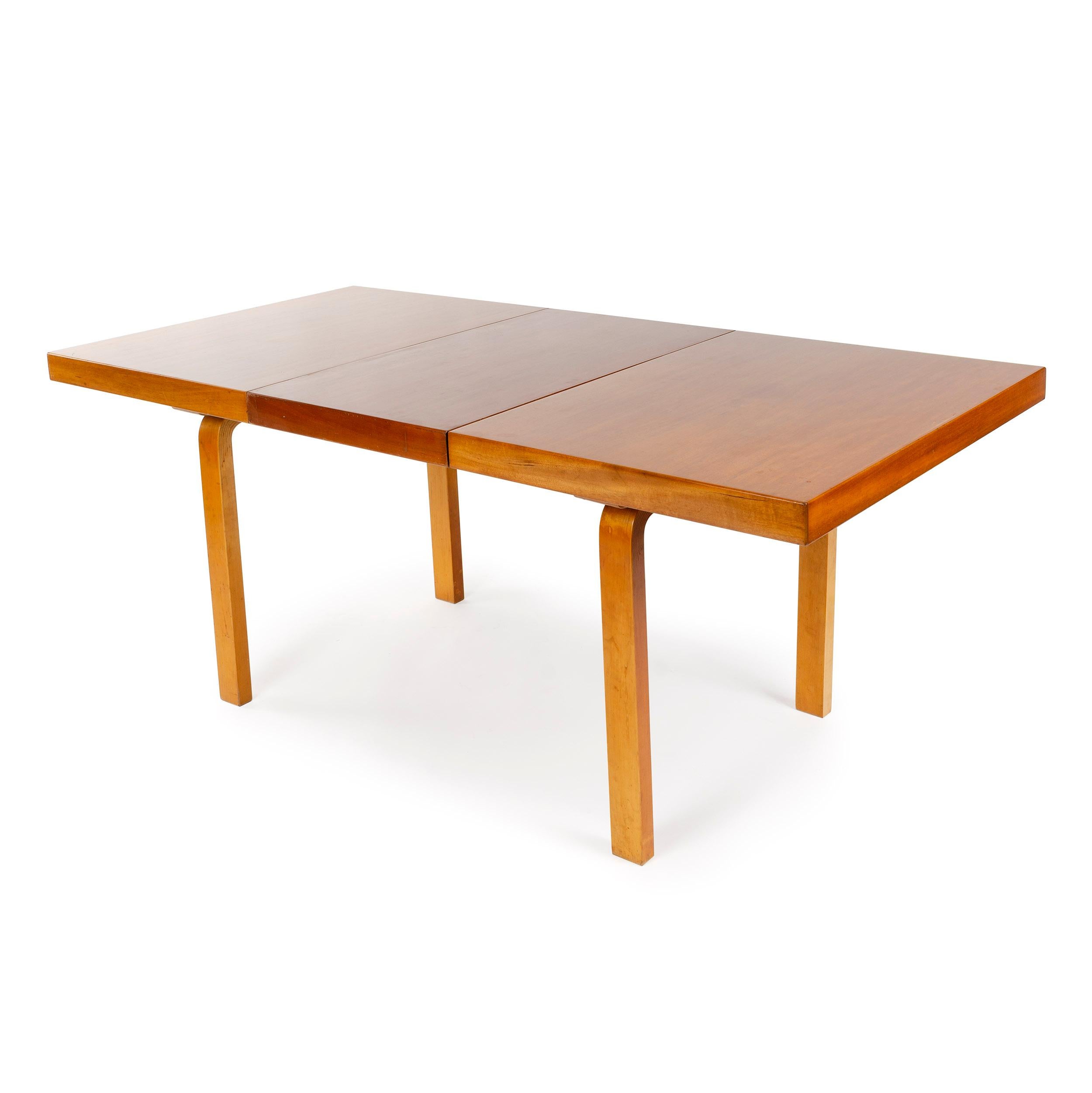 Scandinavian Modern 1940s Finnish Birch Extention Table by Alvar Aalto for Artek