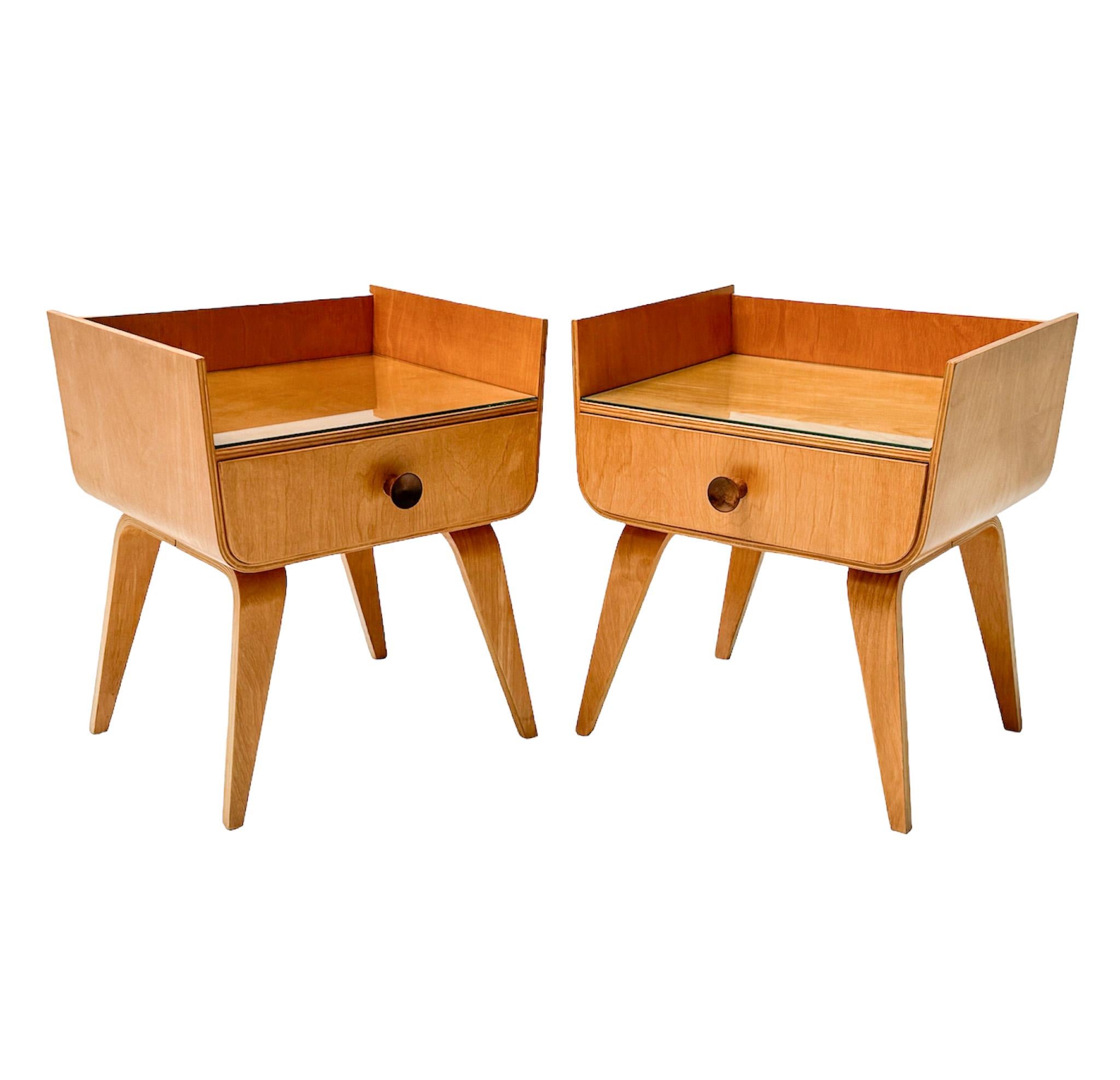 Mid-20th Century  Birch Mid-Century Modern Nightstands or Bedside Tables by Cor Alons, 1949