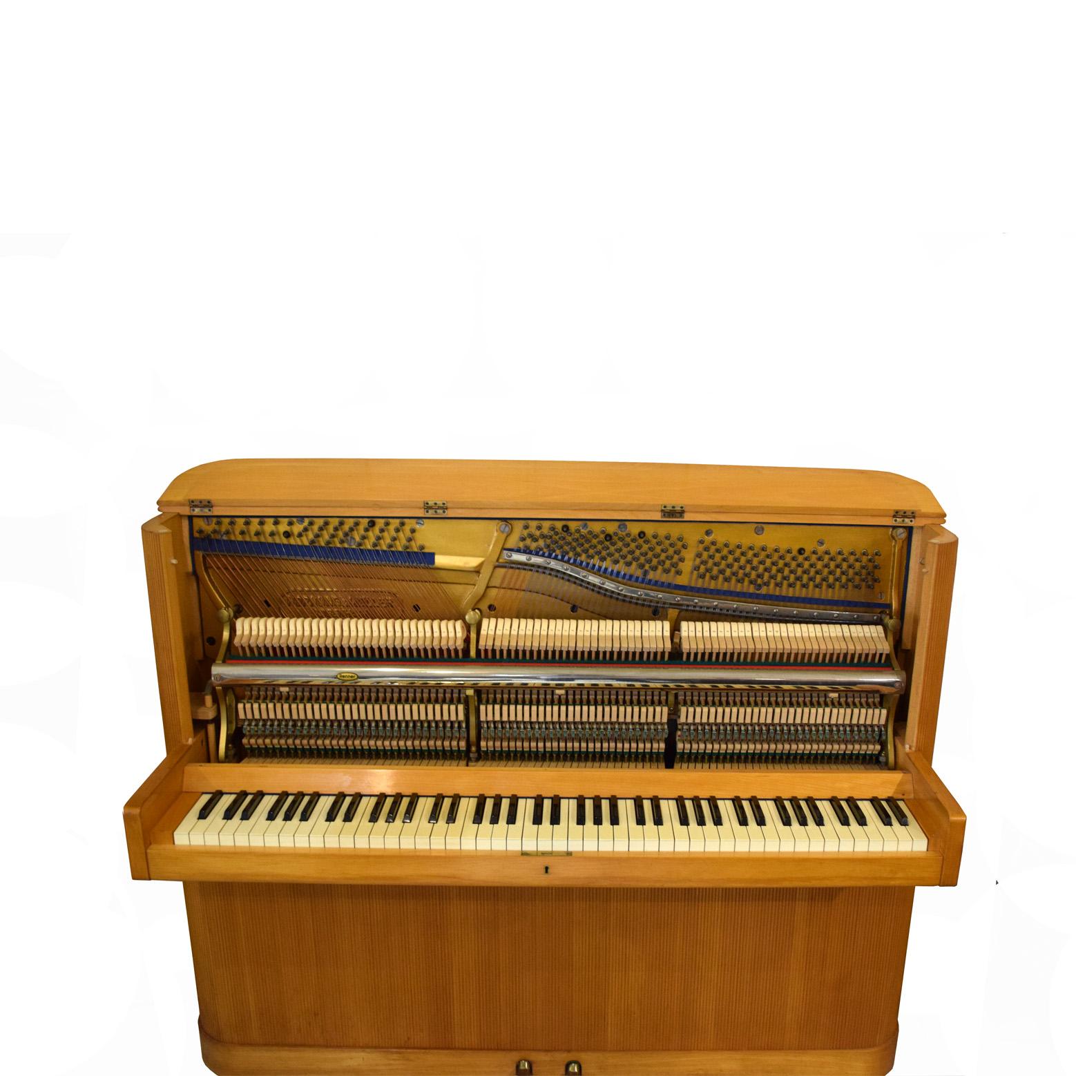 Birch Piano by Kaj Gottlob for Hornug & Møller In Good Condition In Hudson, NY