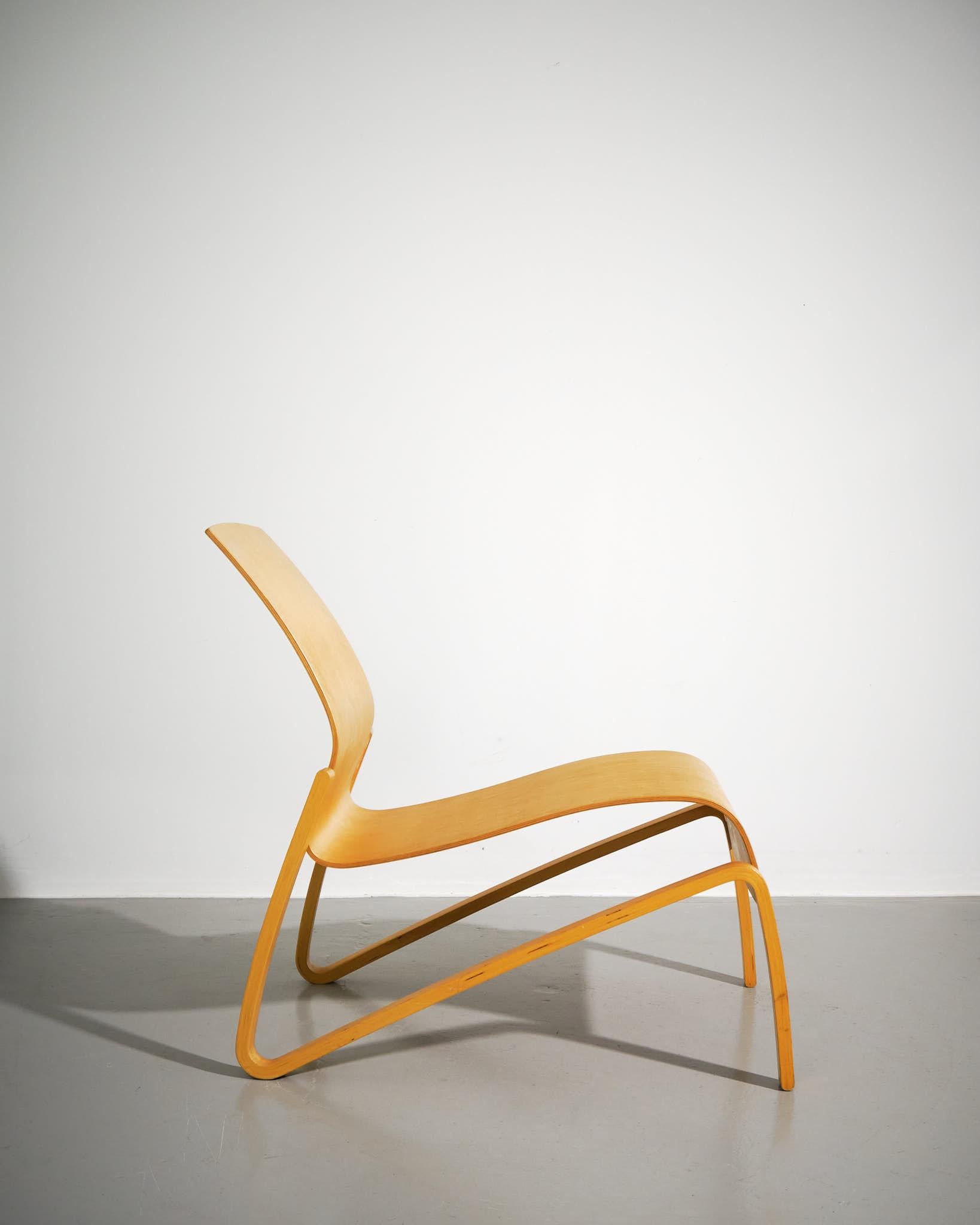 Mid-Century Modern Birch Plywood Lounge Chair by Hans Peter Weidmann for Artek  1990s For Sale
