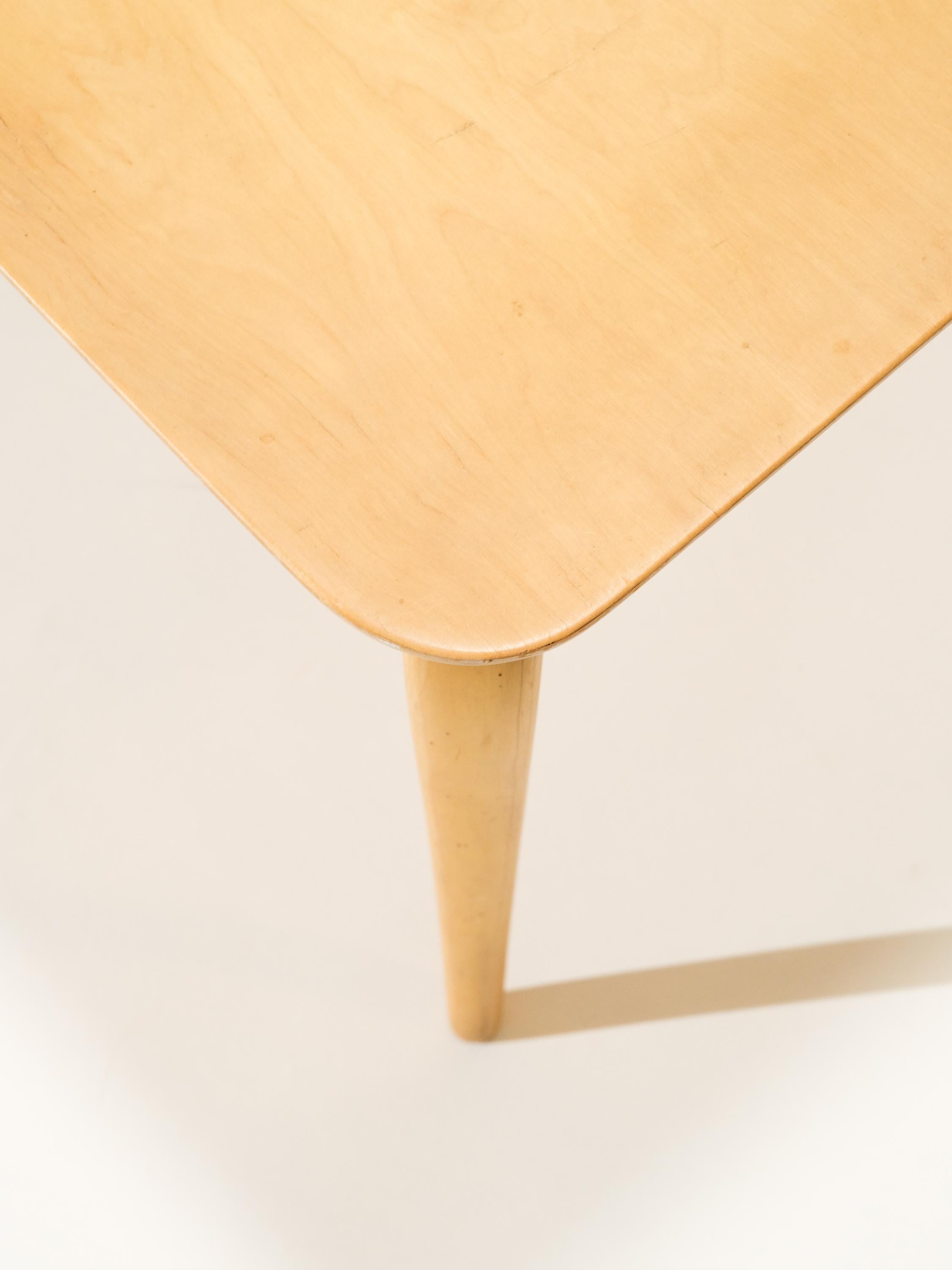 Birch Side Table “Annika” by Bruno Mathsson for Karl Mathsson, Sweden, 1960s For Sale 3