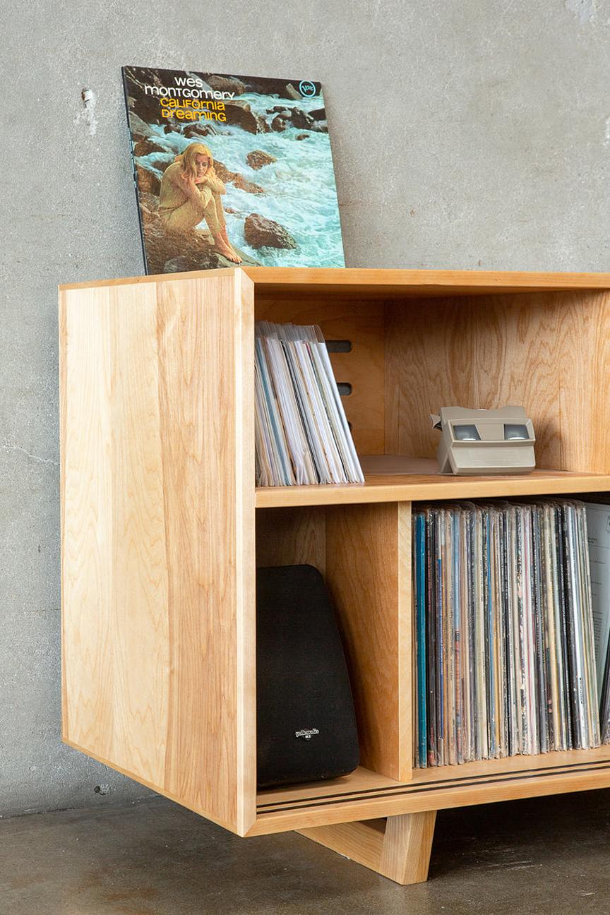 hifi credenza