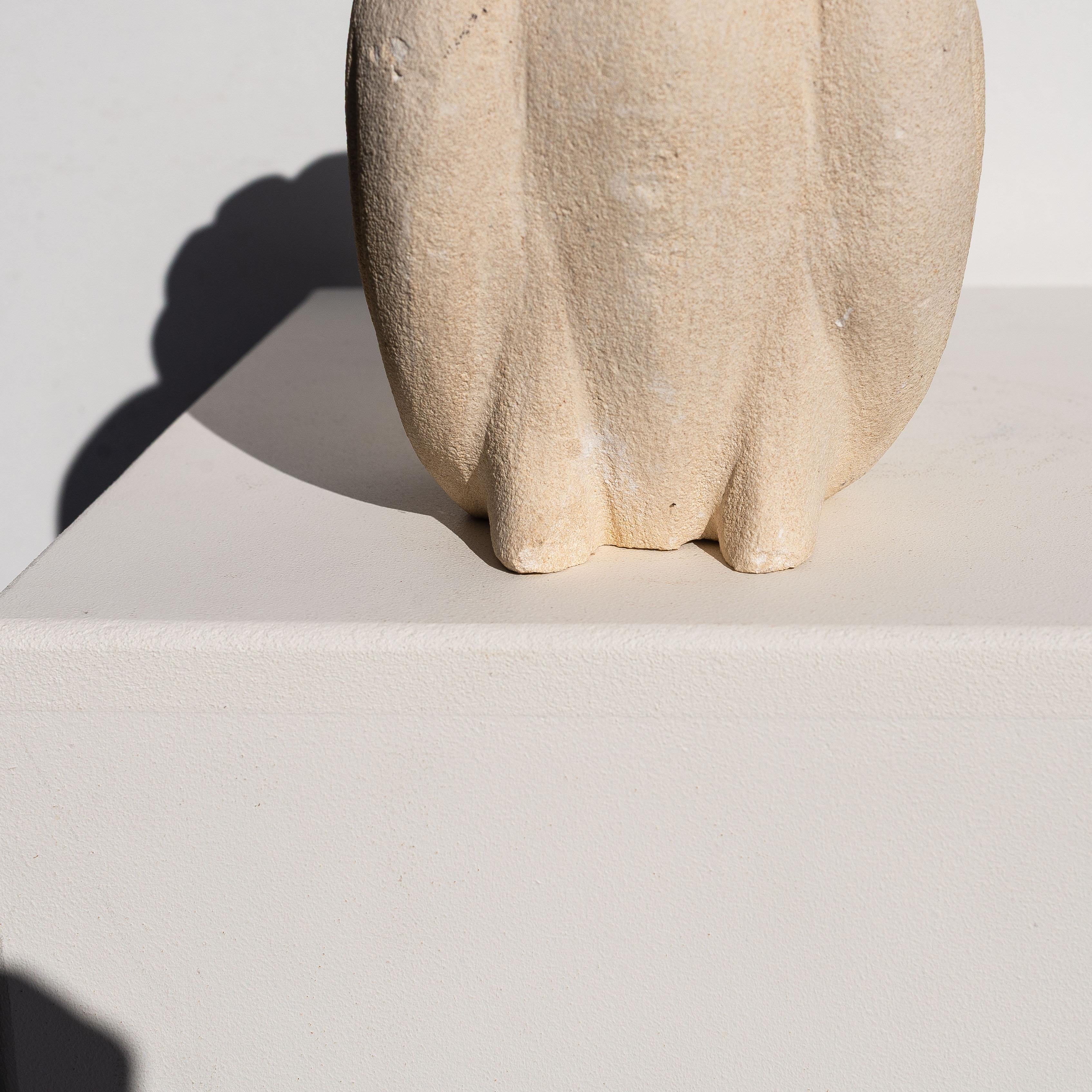 Vogel-Tier-Stein-Skulptur - geschnitzte Kalkstein-Buchstützen - Frankreich 1970er Jahre im Angebot 6