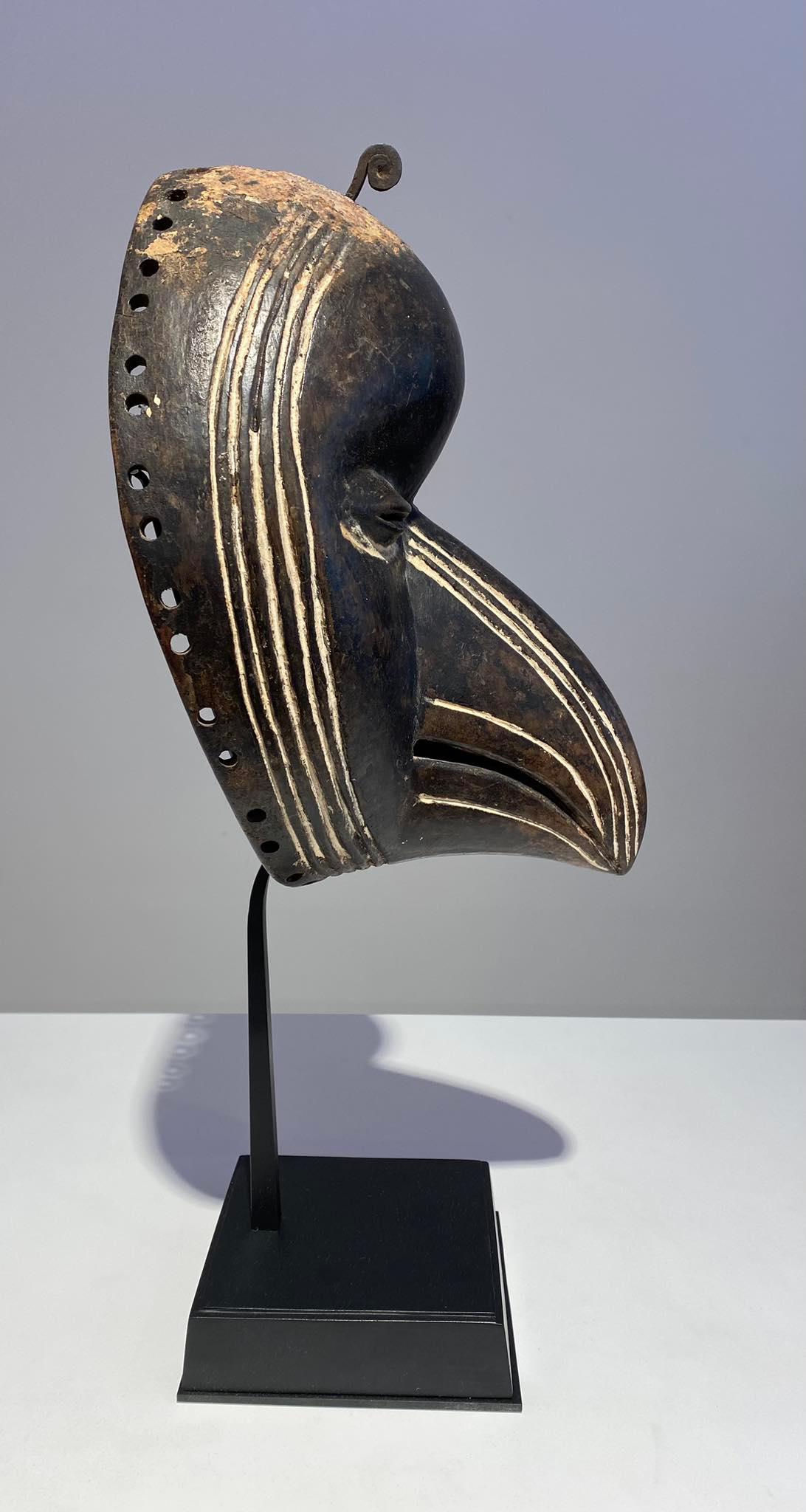 Legno Maschera a becco d'uccello della tribù Dan Costa d'Avorio Liberia Diomandé African Tribal Art in vendita