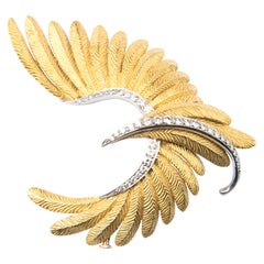 Bird Brooch, 18 Karat Yellow Gold Platinum and Diamond by Bulgari