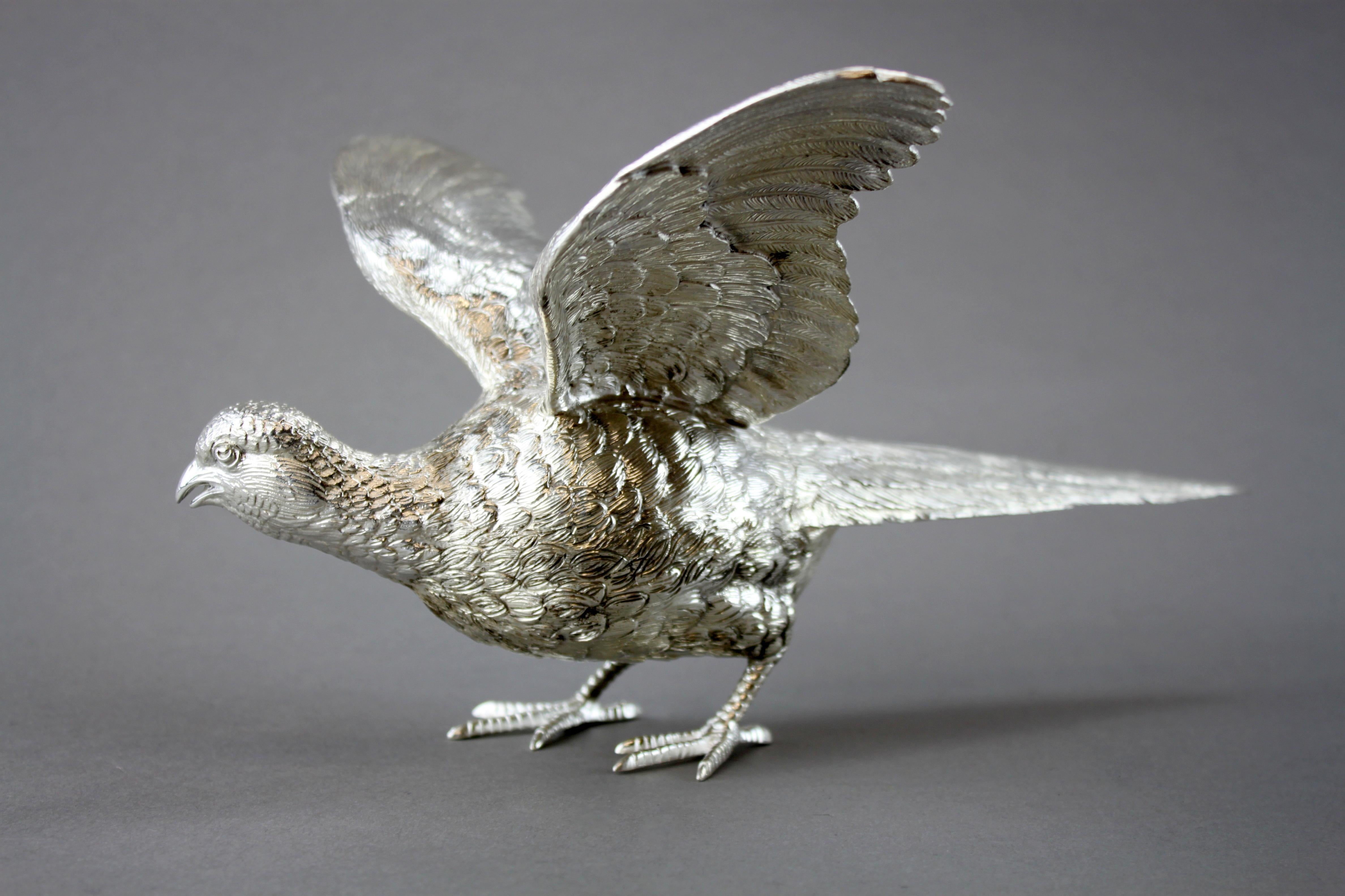 Bird Figurine, Silver, C J Vander LTD, U.K, 2018 In Excellent Condition In Braintree, GB