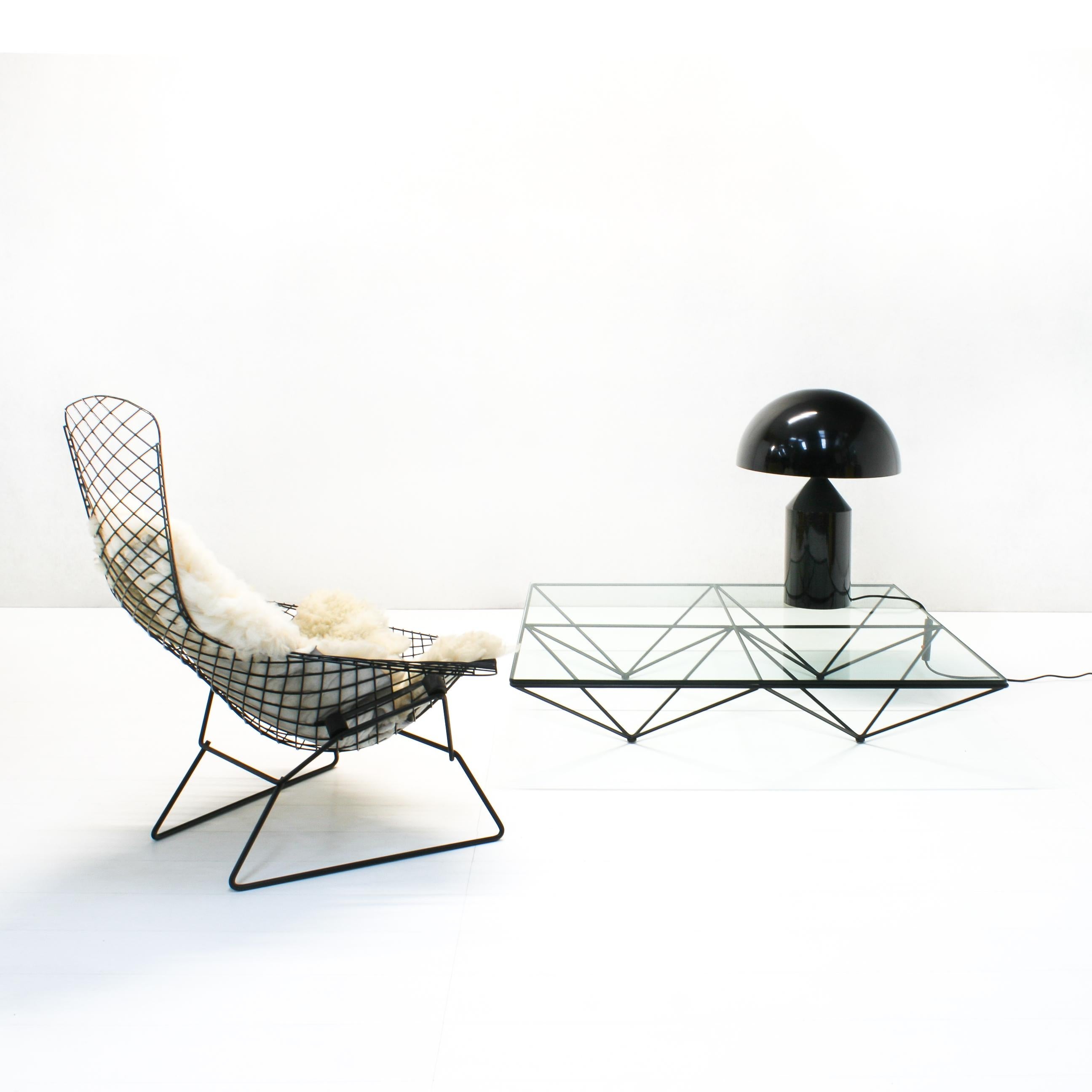 1970s production Bird Chair in black by Harry Bertoia for Knoll International. New rubber shockmounts were provided.