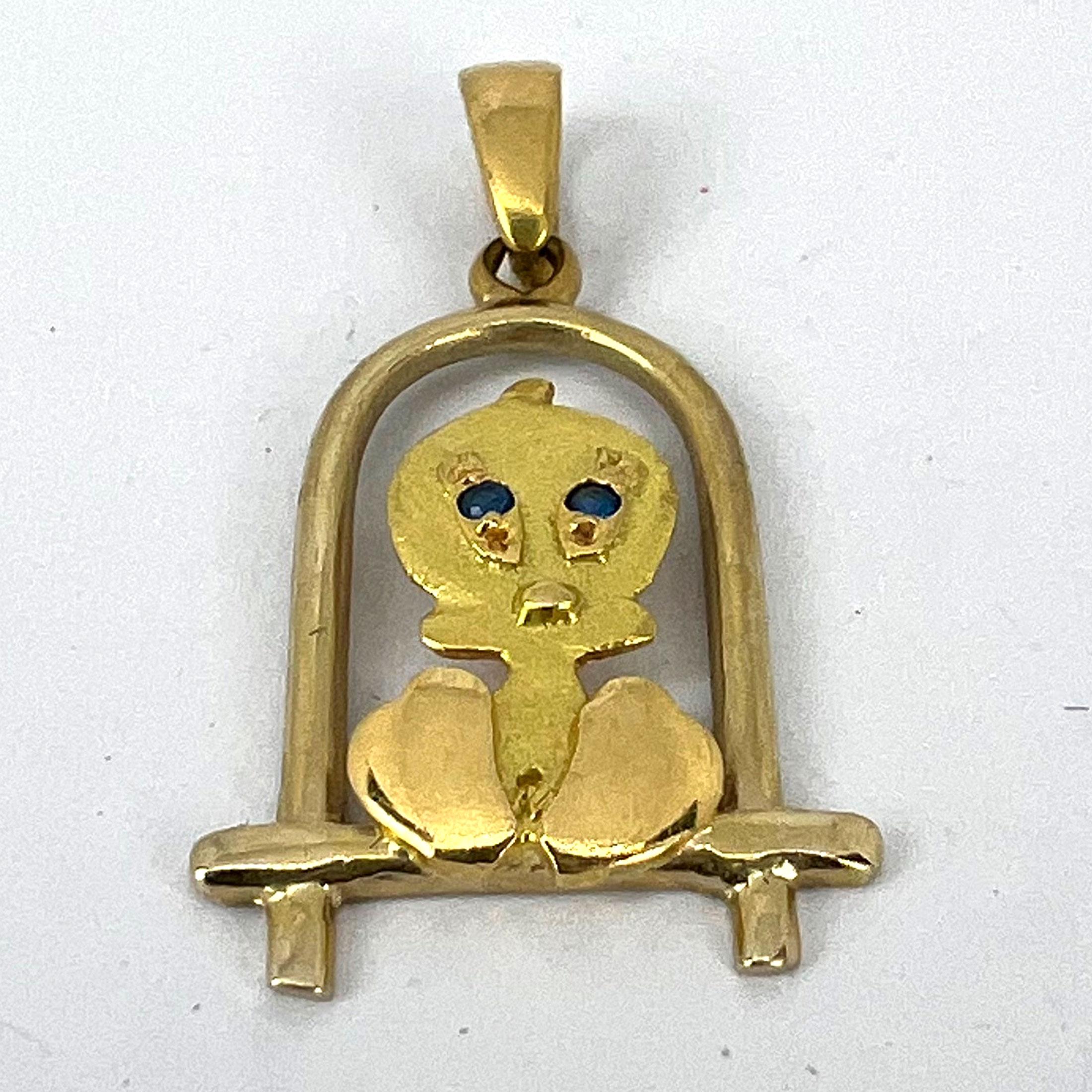 Bird on Perch Cartoon Character 18K Yellow Gold Charm Pendant For Sale 9