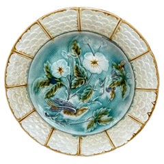 Assiette à oiseaux en majolique française Onnaing, vers 1890