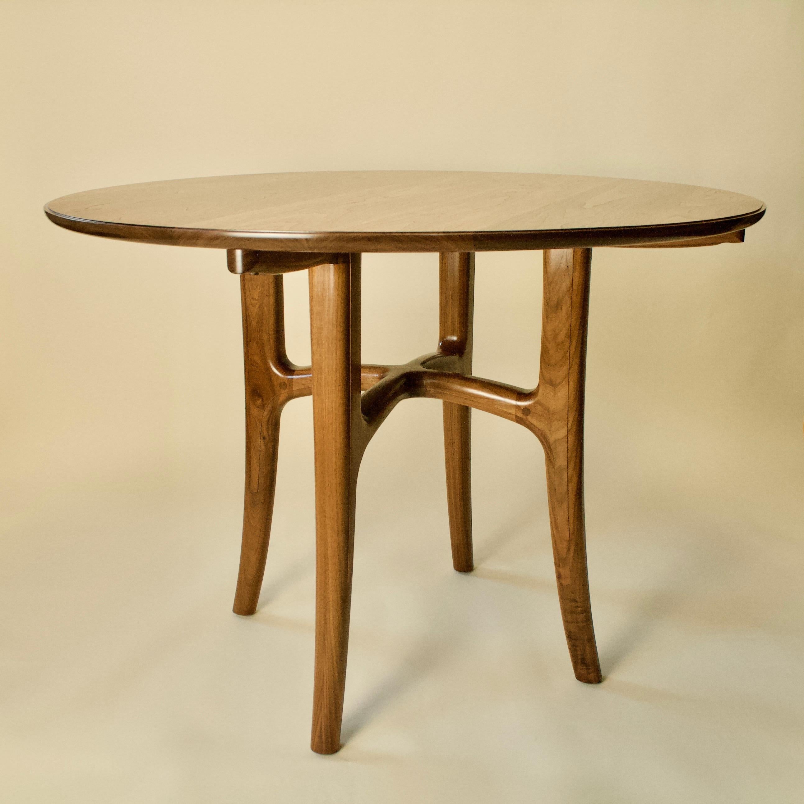 Mid-Century Modern Round Walnut Dining Table For Sale