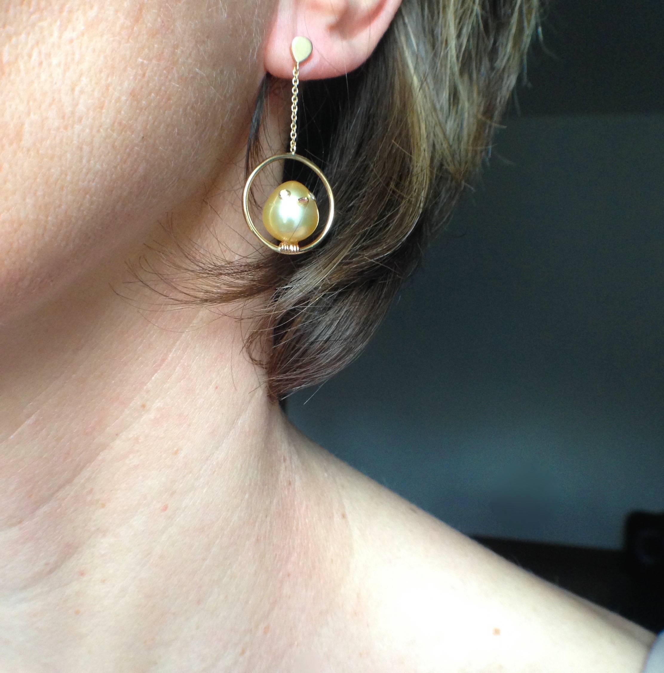 Bird Diamond South Sea Oval Pearl 18Kt Gold Drop Dangle Earrings Made in Italy 4