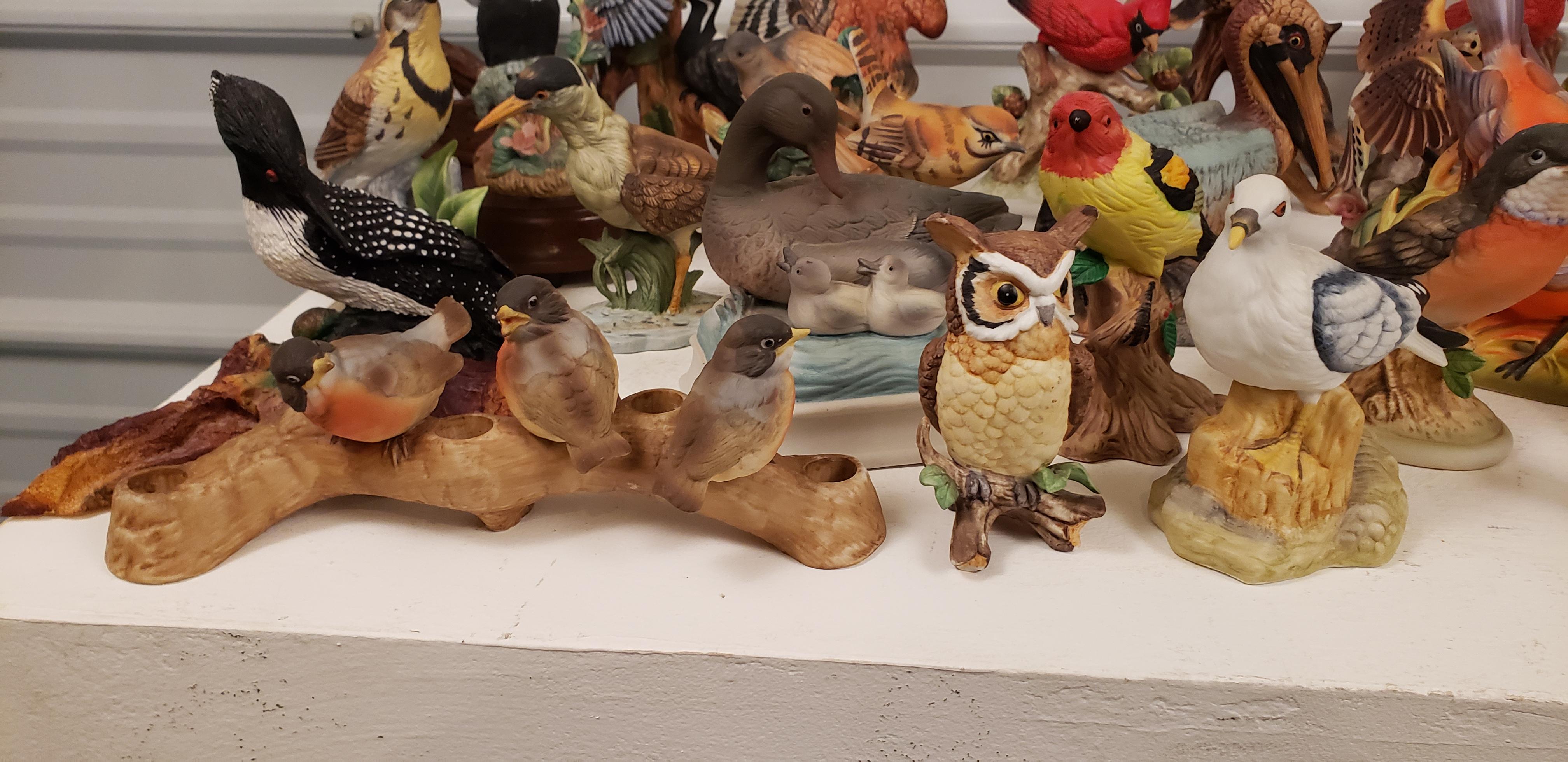 Collection de 25 figurines d'oiseaux et boîtes à musique Oiseaux en vente 3