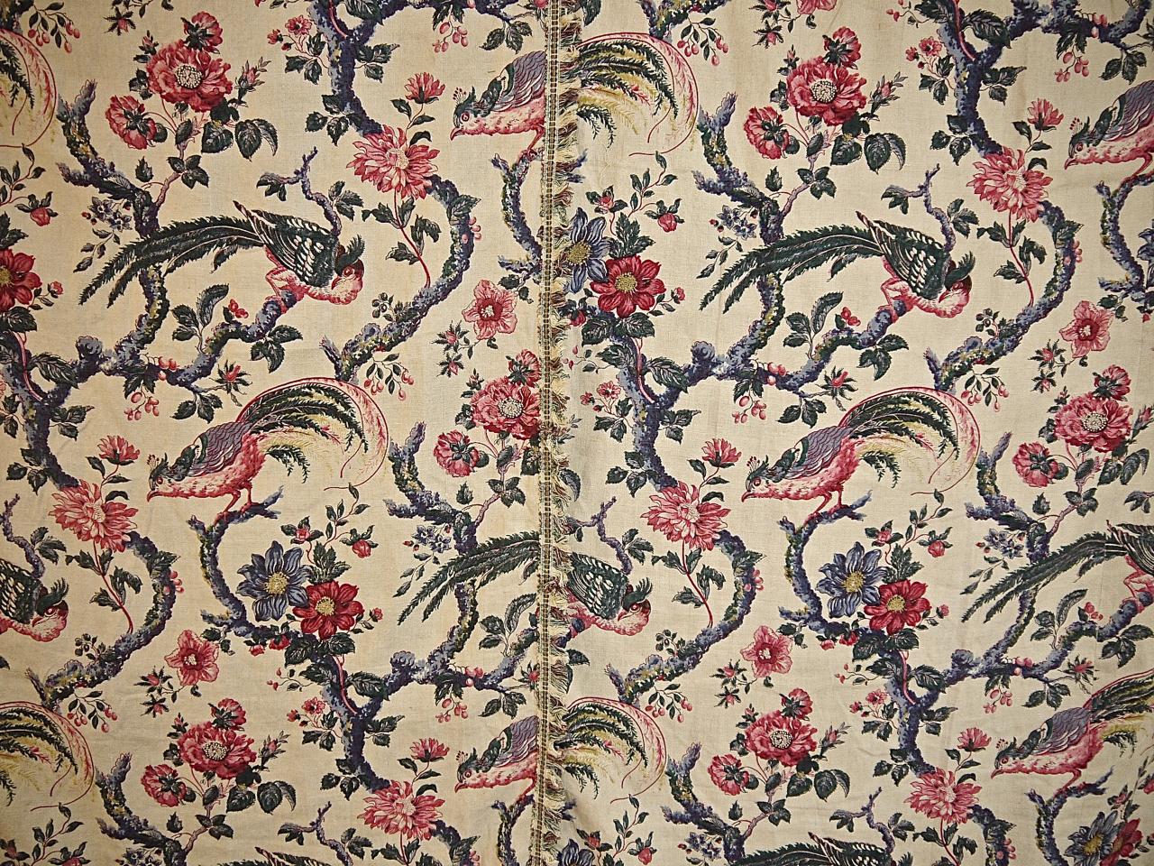 Birds and Flowers Linen Panel and Pair of Linen Curtains, French 19th Century For Sale 2