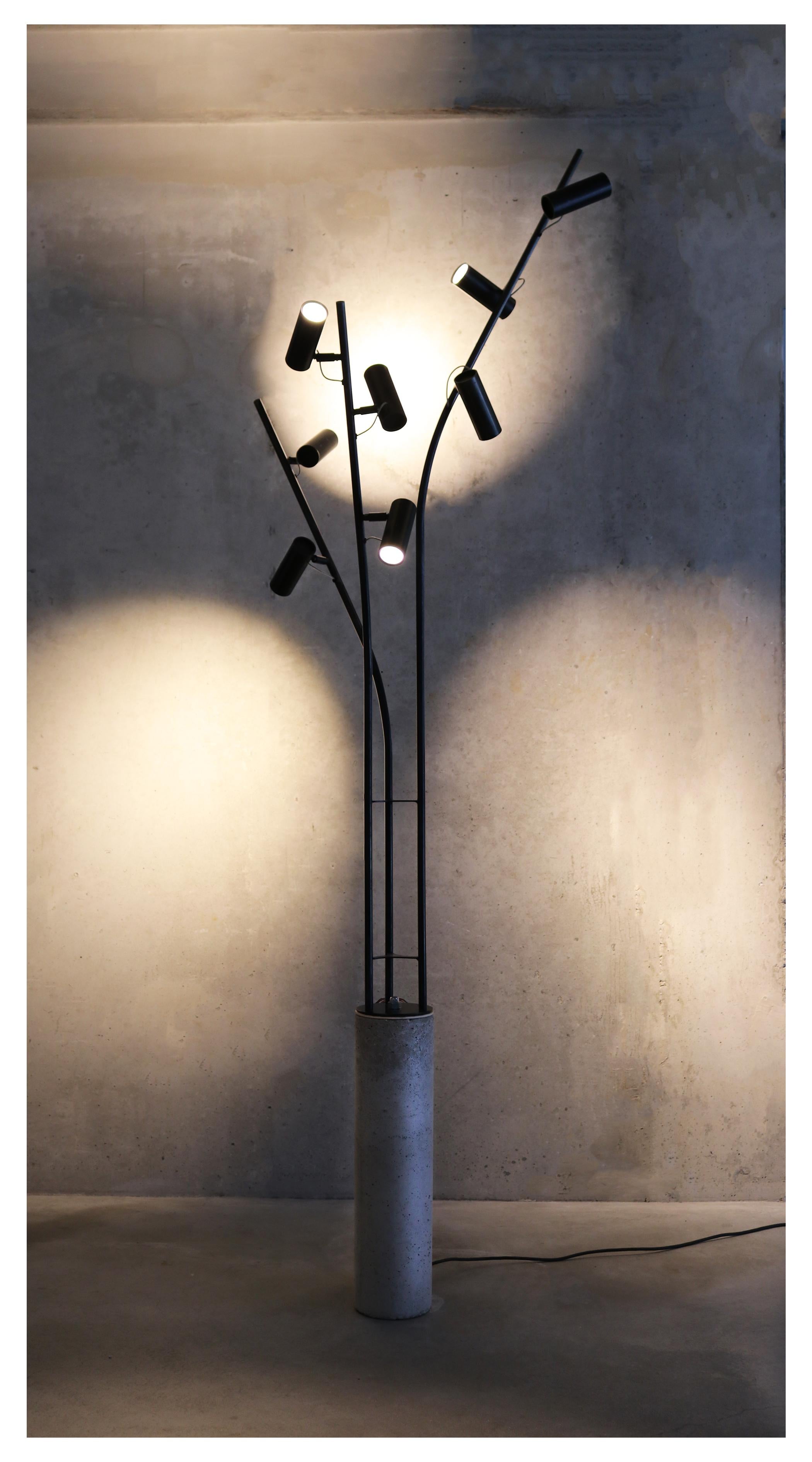 Birds contemporary stehleuchte aus beton/eisen, led-spots (Eisen) im Angebot