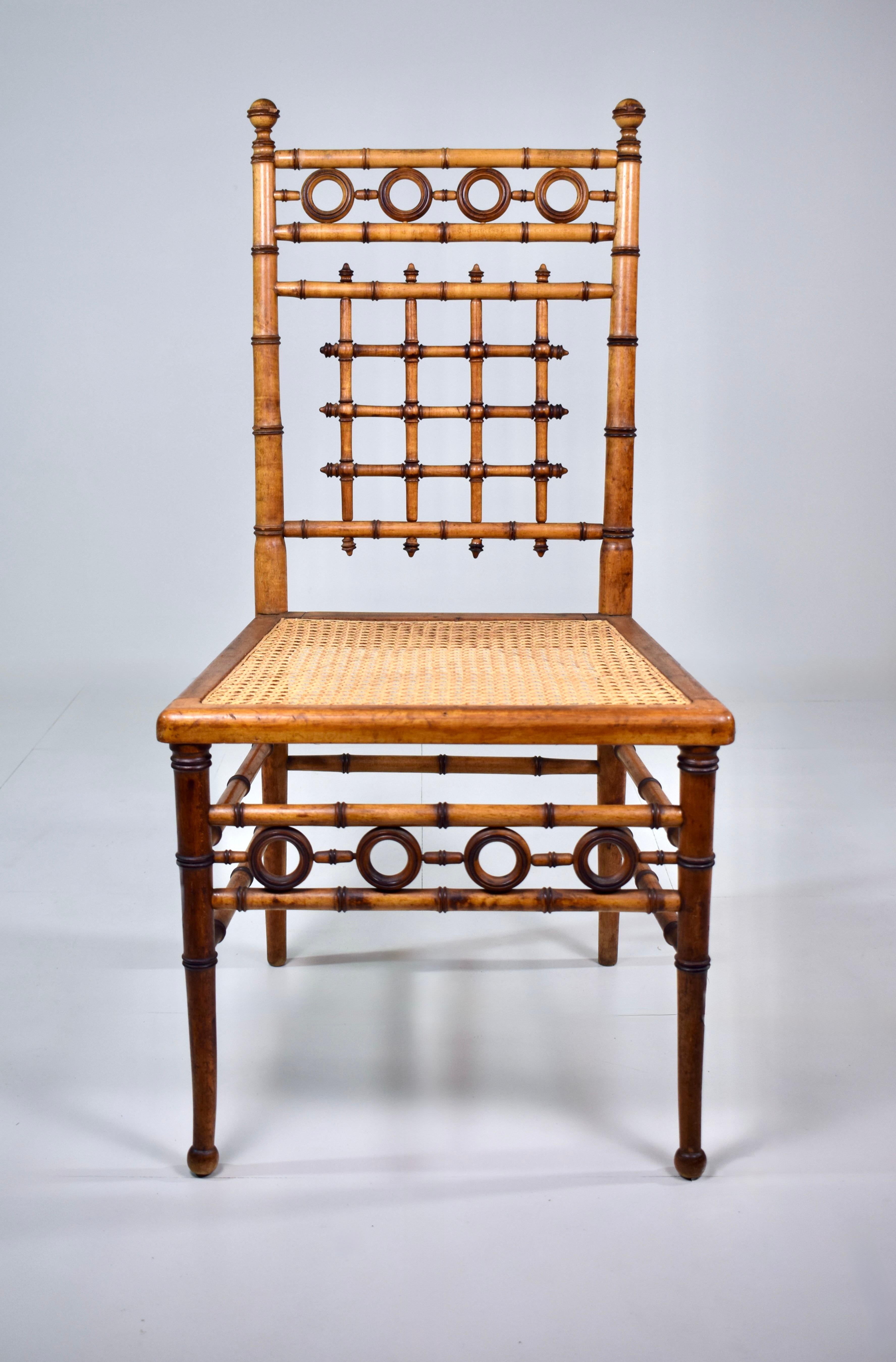 Bird's-Eye Maple Faux Bamboo Dressing Table and Chair by R J Horner & Co en venta 7