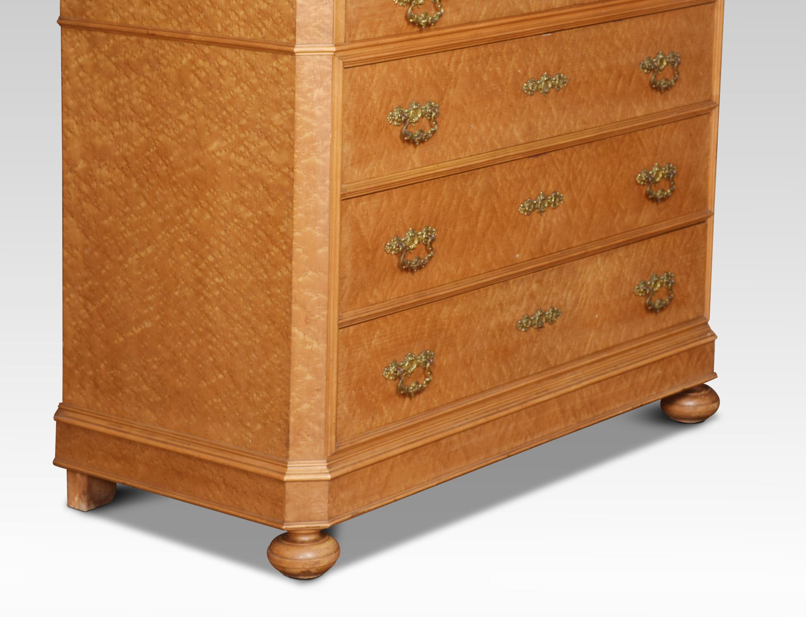 Birds Eye Maple Mirrored Back Chest of Drawers In Good Condition For Sale In Cheshire, GB