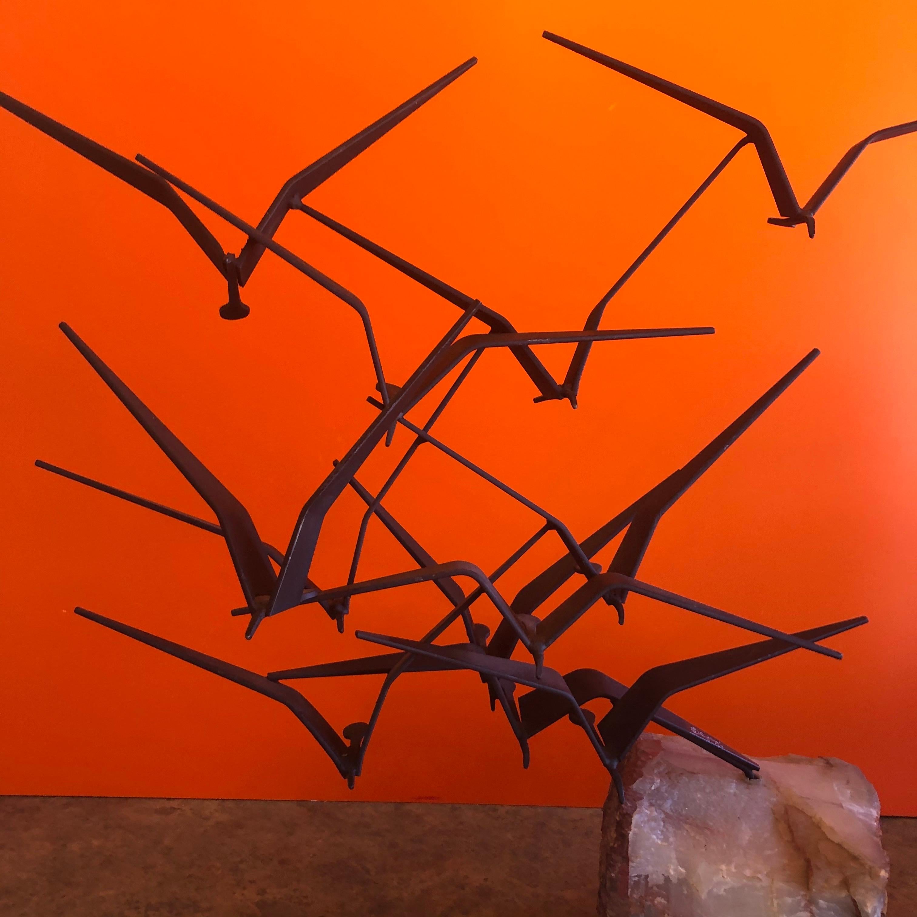 Mid-Century Modern Sculpture « Bird in Flight » (oiseaux en vol) avec finition noire de Curtis Jere pour Artisan House en vente