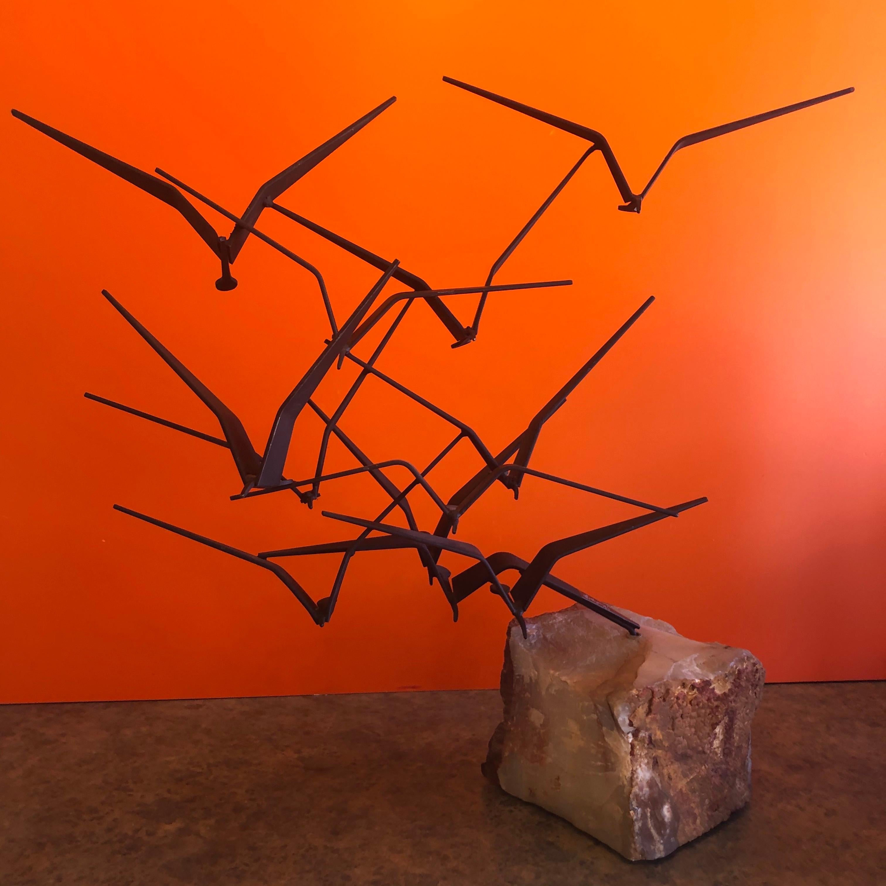„Vogel im Flug“-Skulptur mit schwarzer Oberfläche von Curtis Jere für Artisan House im Angebot 1