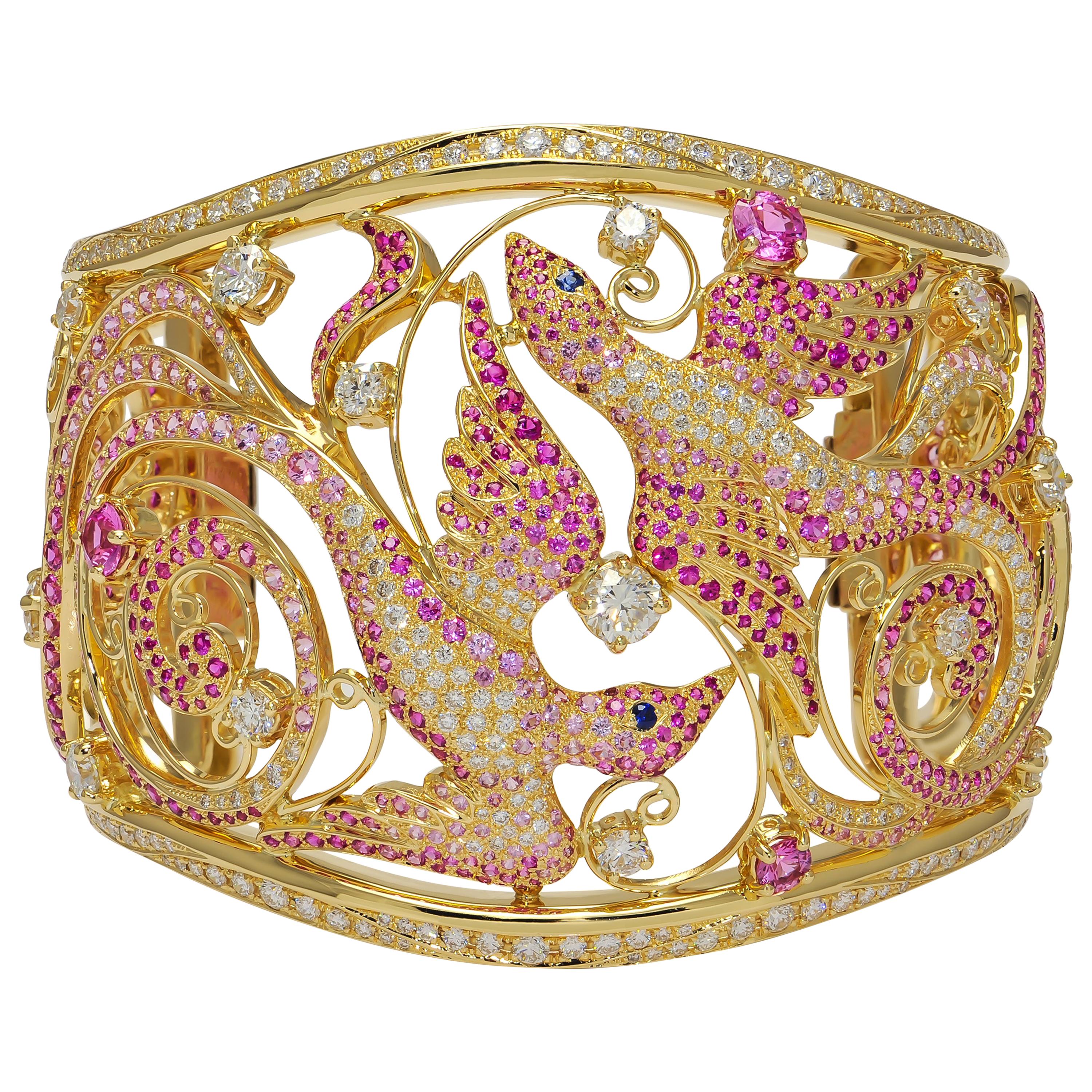 Bracelet manchette large Birds of Paradise en or rose, saphirs roses et diamants en vente