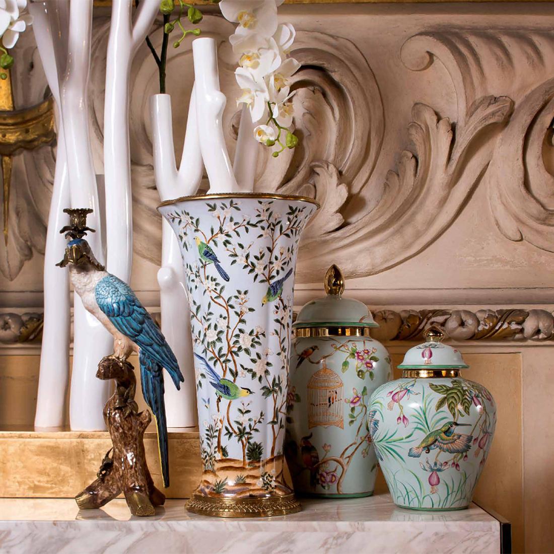 Birds Porcelain Vase with Bronze In New Condition For Sale In Paris, FR