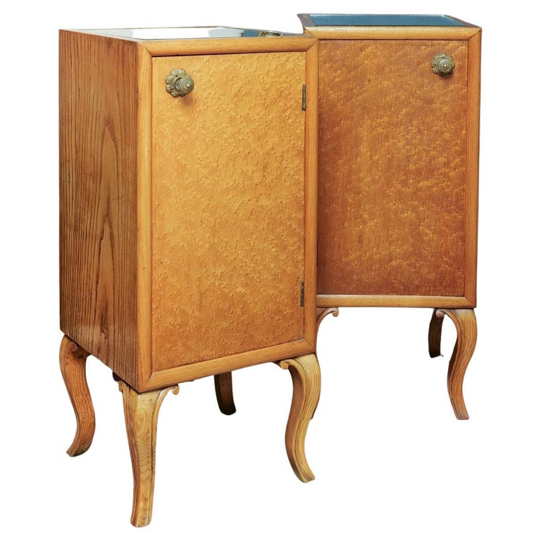 Birdseye Maple Antique Bedside Tables For Sale at 1stDibs