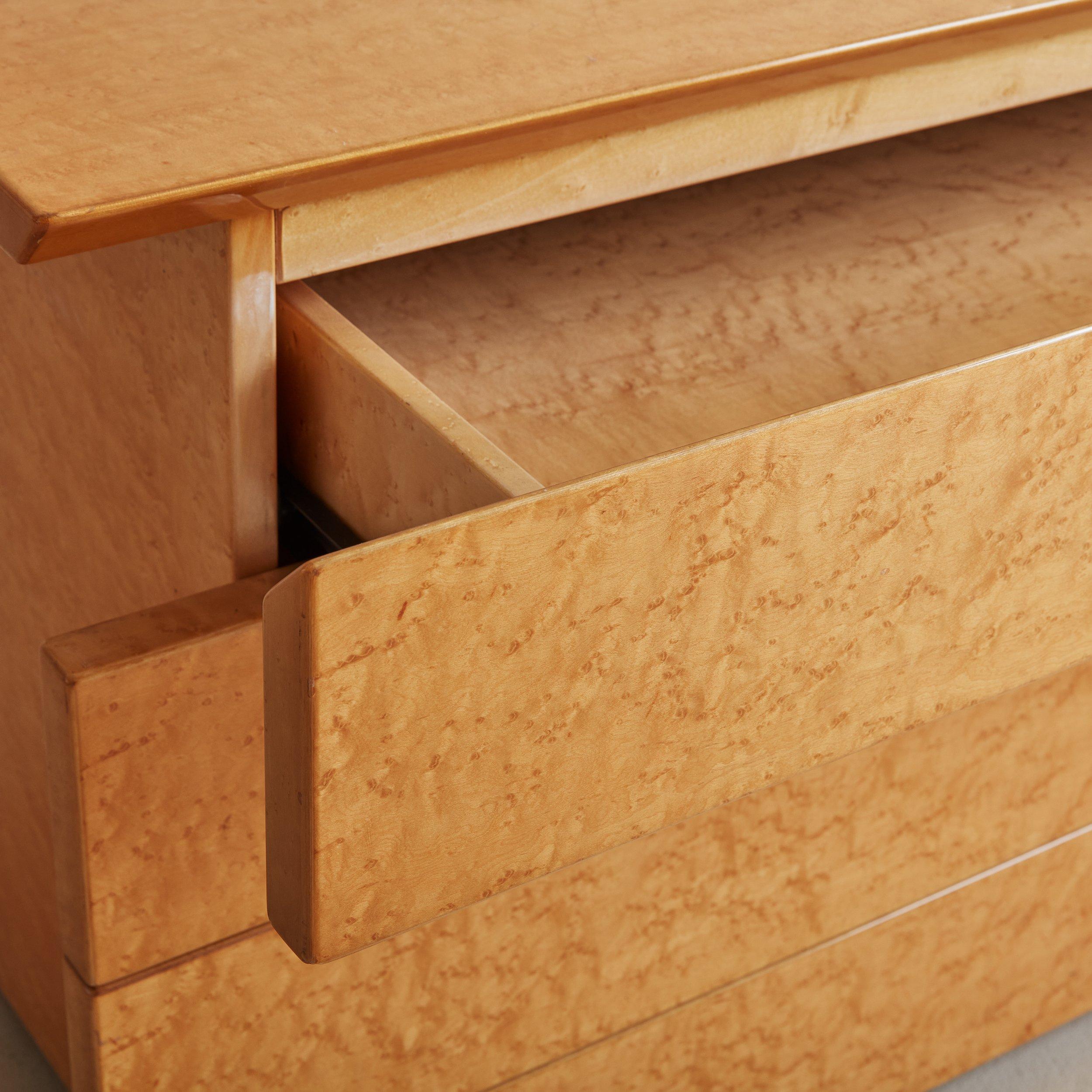 Birdseye Maple Chest of Drawers by Saporiti Italia, Italy 1970s For Sale 1