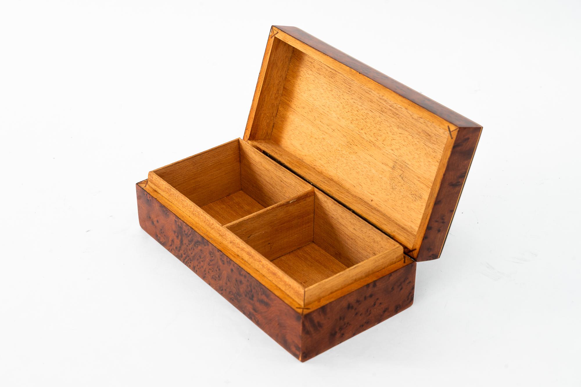 Early 20th Century Birdseye wood box with inlays on the edges vienna around 1920s For Sale
