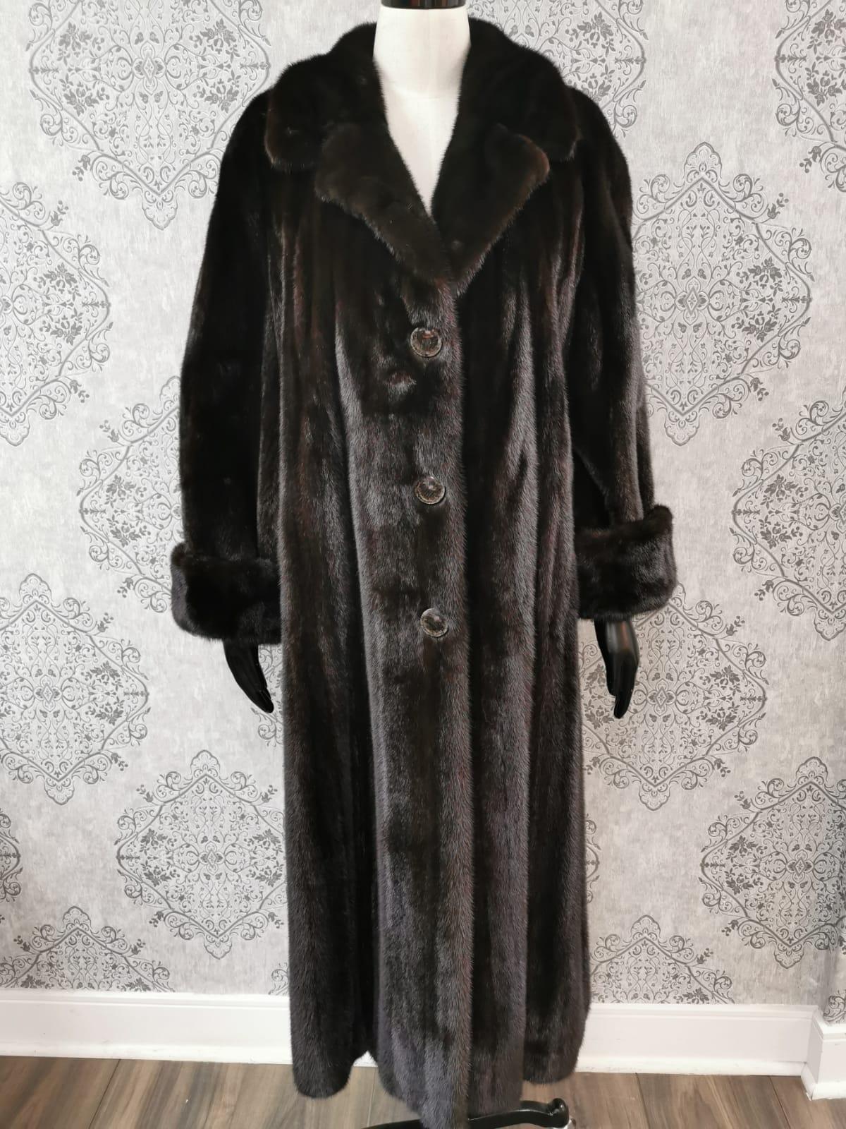PRODUCT DESCRIPTION:

Gorgeous Pre-owned Birger Christensen Ranch female mink fur full length trench coat with long sleeves that can be rolled and gracious sweep

Condition: Like New

Closure: Buttons

Color: Dark Mahogany

Material: Ranch