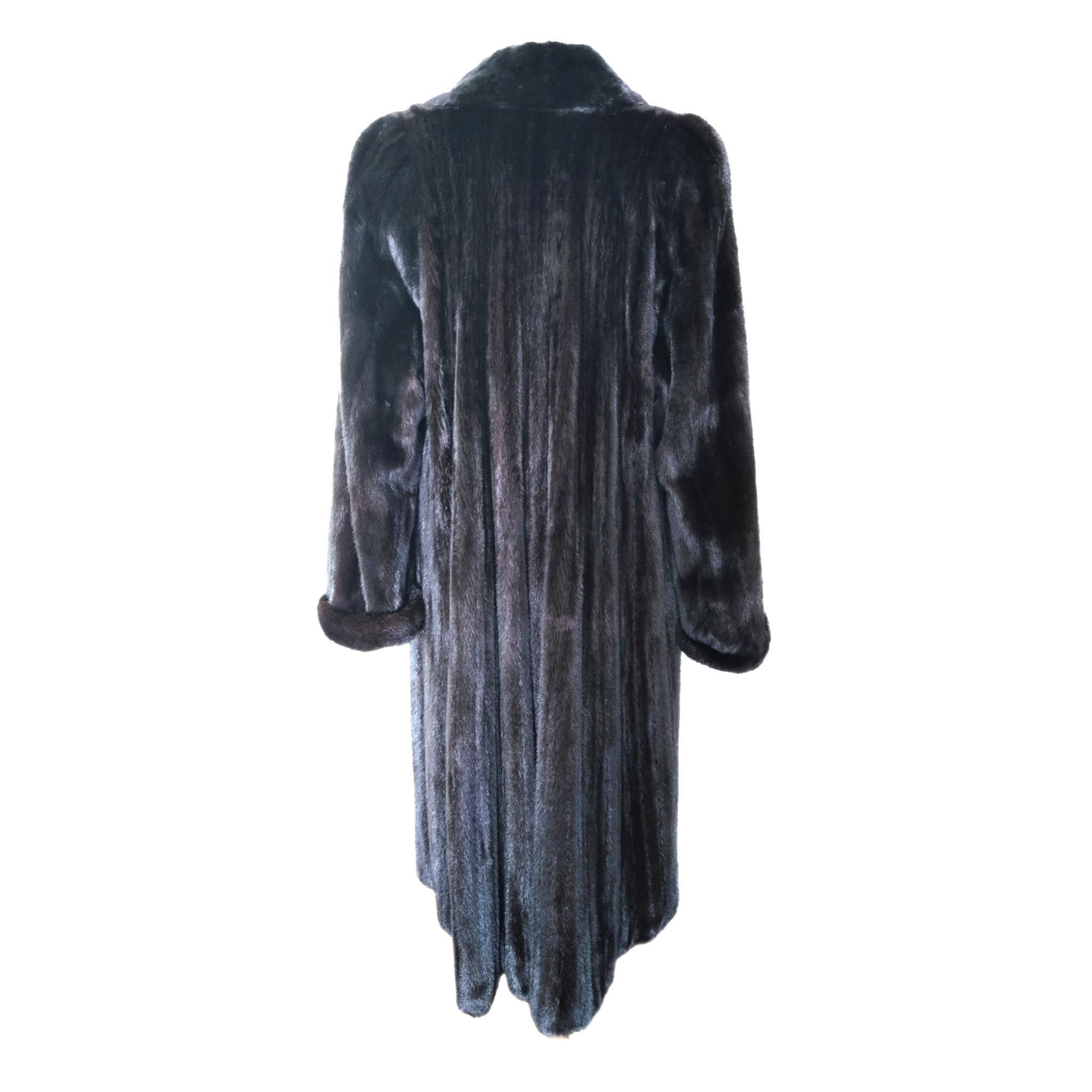 Birger Christensen Ranch Manteau imperméable en fourrure de vison pour femme (taille 14-16 M/L) en vente 15