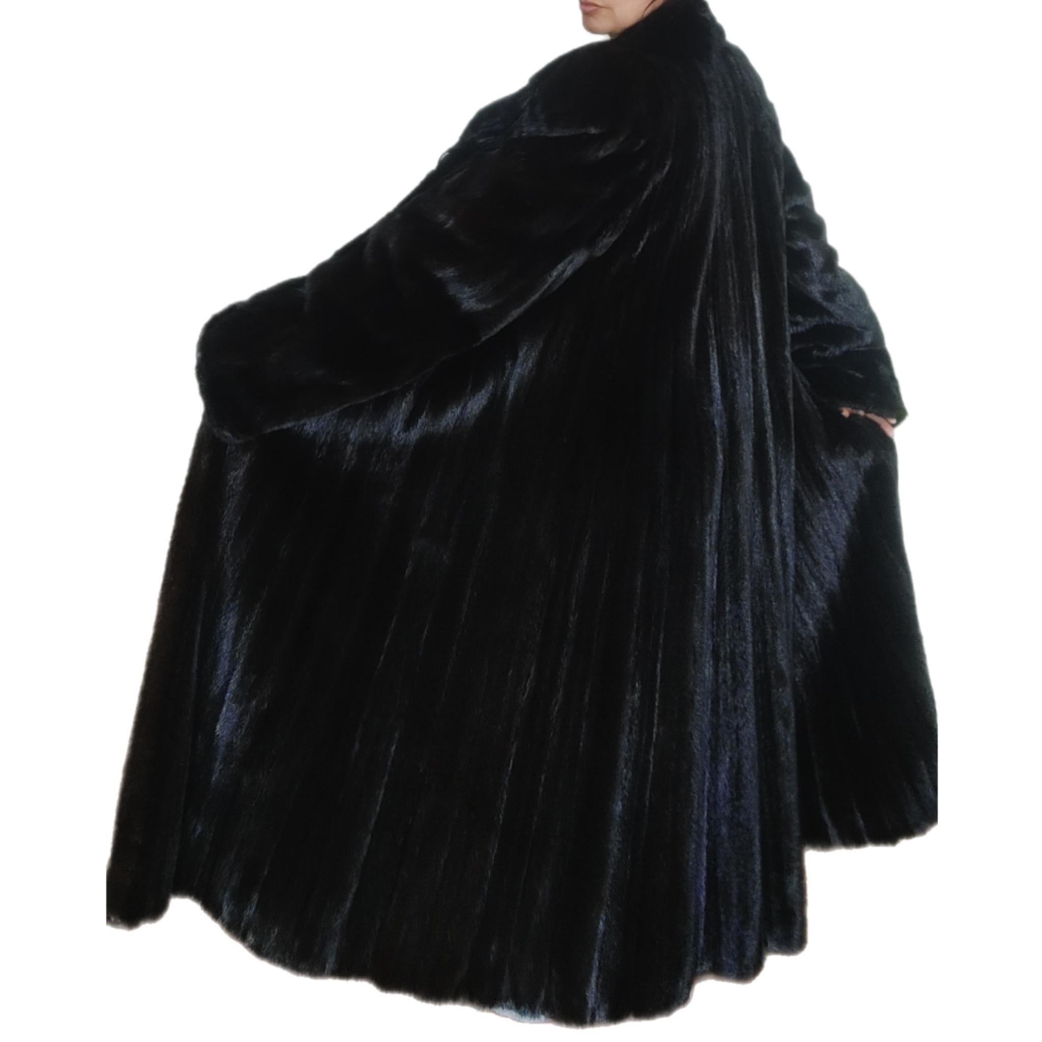 Birger Christensen Ranch Manteau imperméable en fourrure de vison pour femme (taille 14-16 M/L) en vente 16