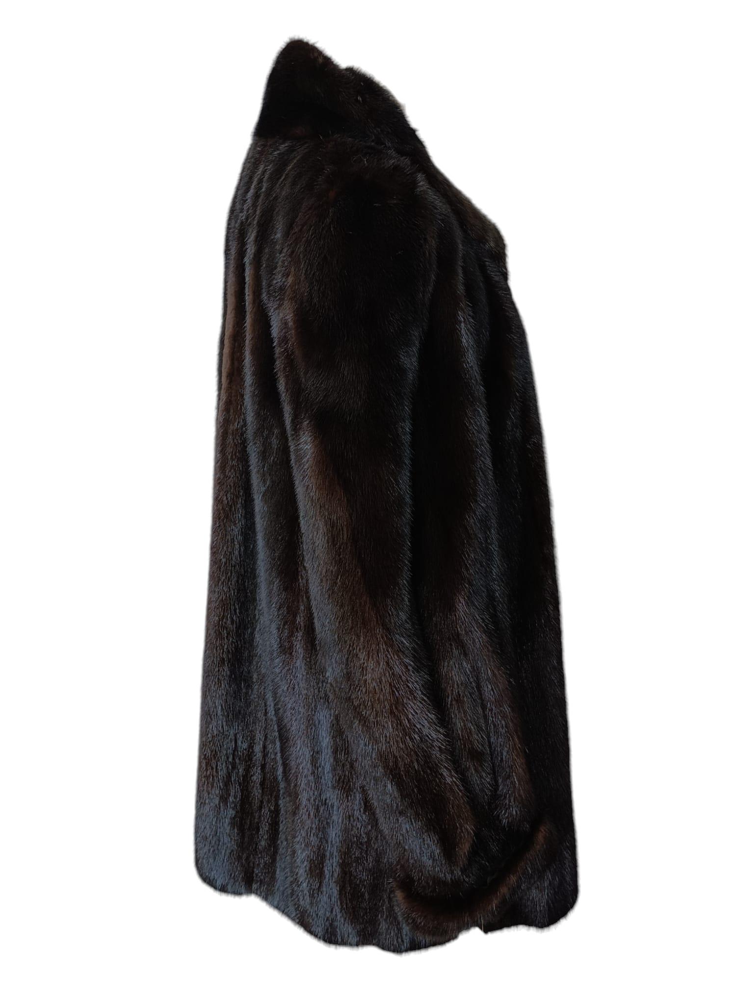 Birger Christensen Ranch Mink Fur Stroller Coat (Size 14-16 M/L) For Sale 3