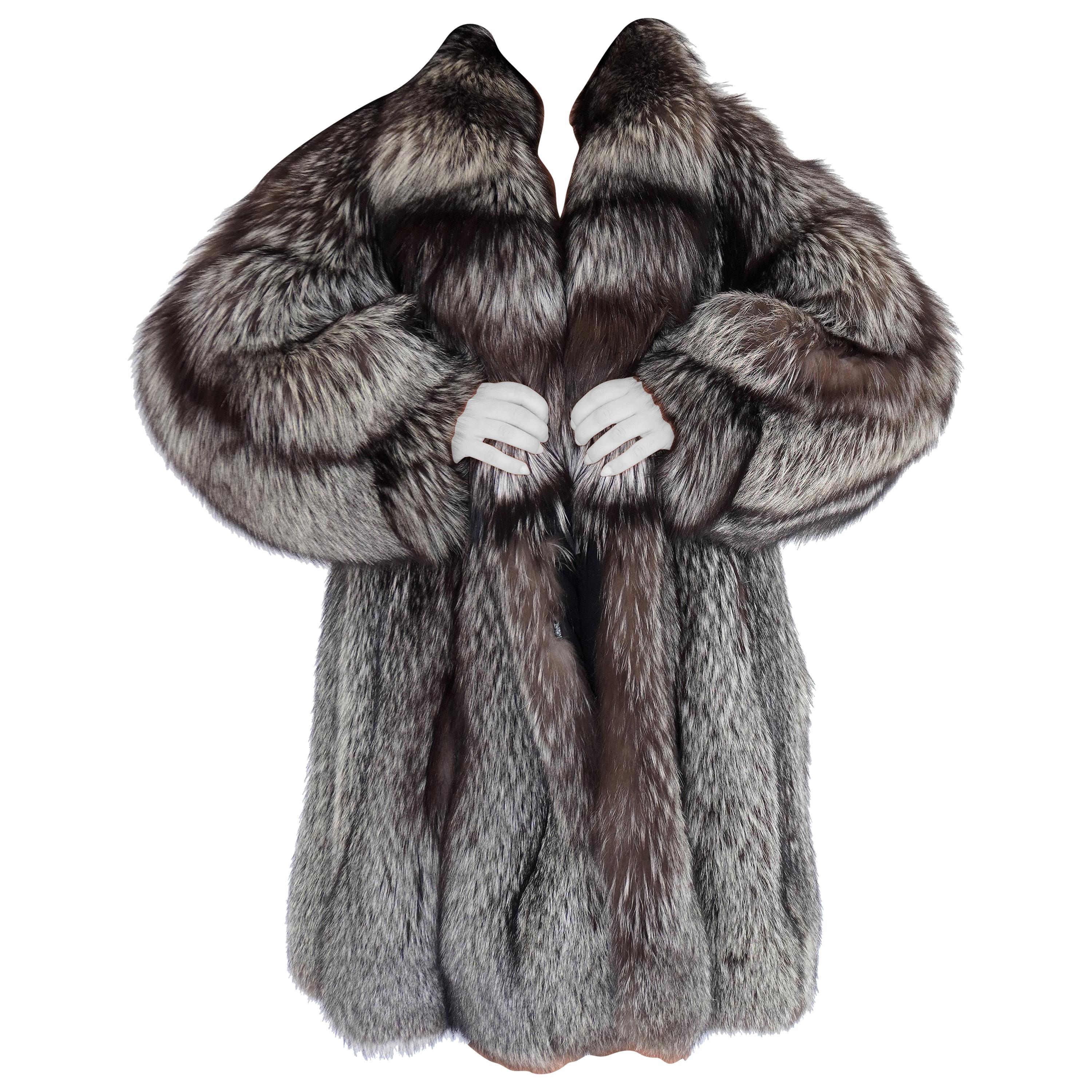 Brand new Siberian silver fox fur coat size 12 For Sale