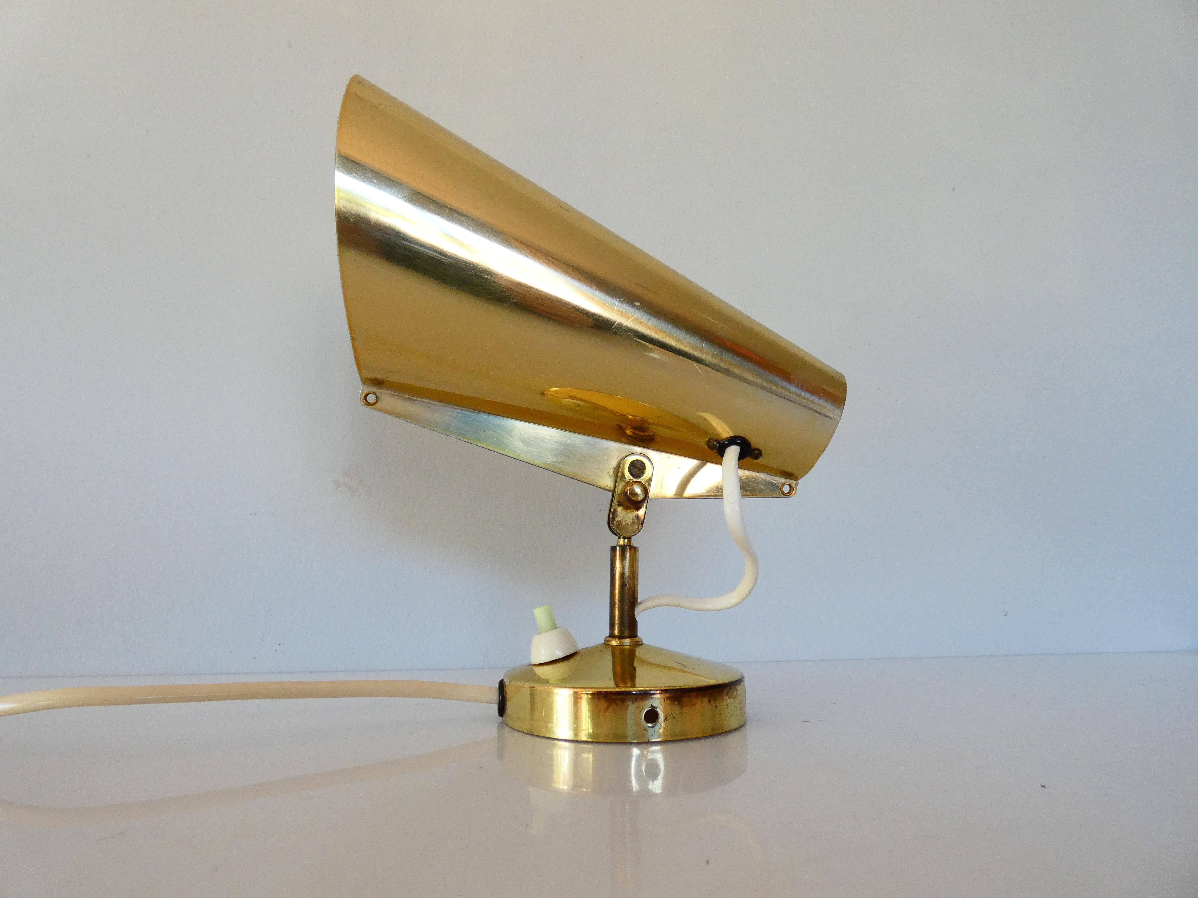 Birger Dahl Lámpara de pared con foco de latón Sønnico 1950s Noruega Latón en venta