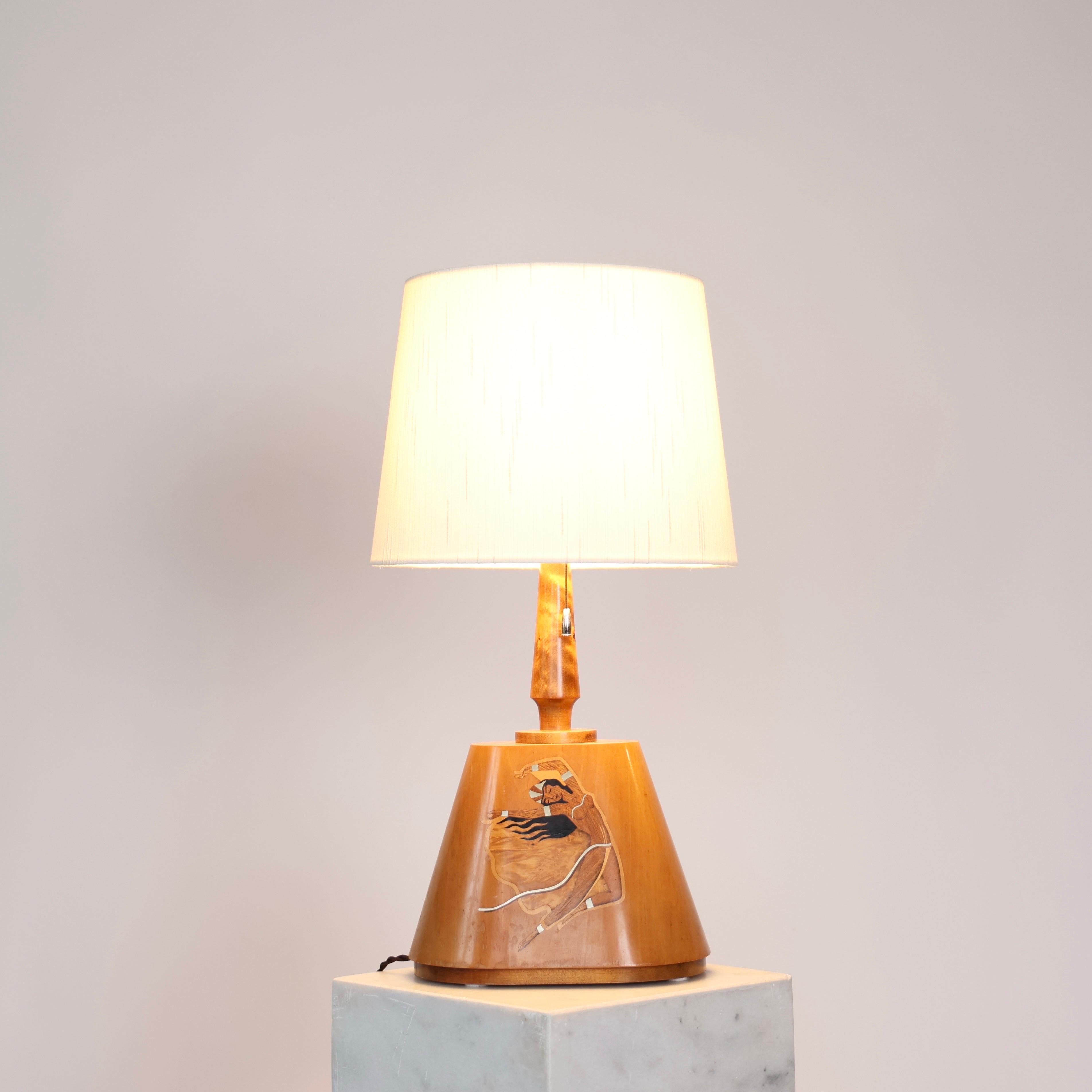 Scandinave moderne Lampe de table en intarsia de Birger Ekman, 1939, Suède en vente