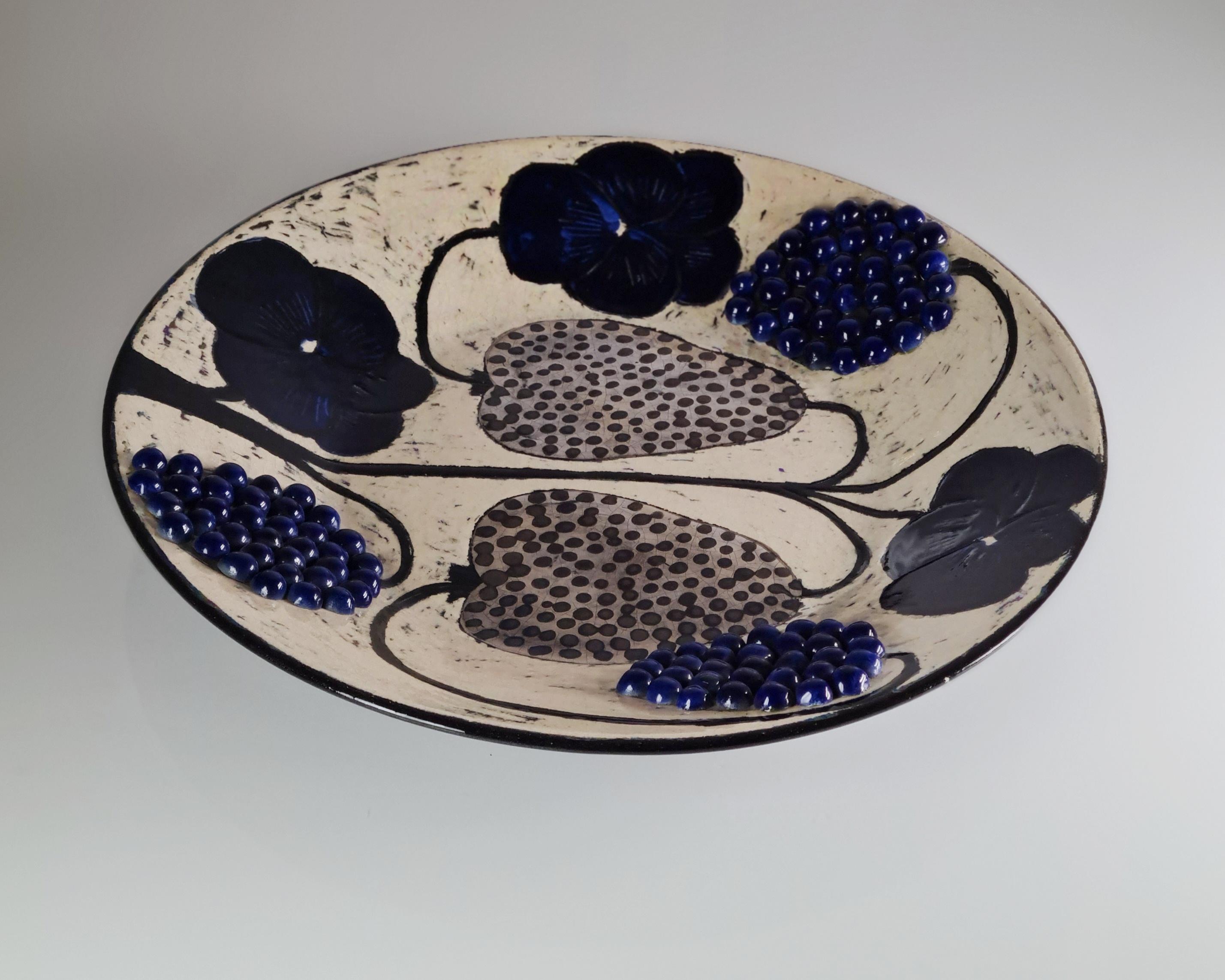 Birger Kaipiainen Decorative Plate, Arabia In Good Condition In Helsinki, FI