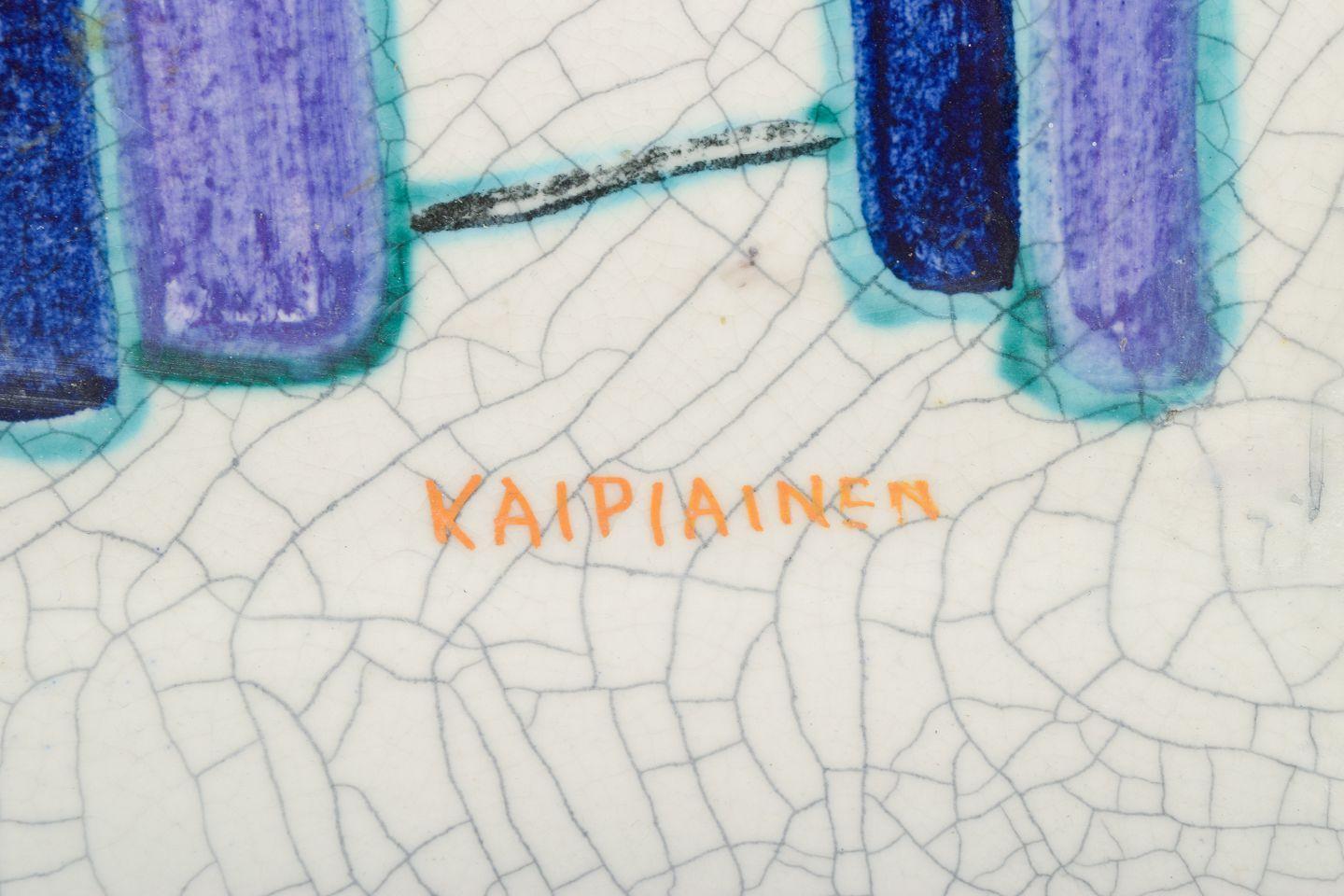 Birger Kaipiainen für Arabia. Große quadratische Keramikschale mit Blumendekor. (Glasiert) im Angebot