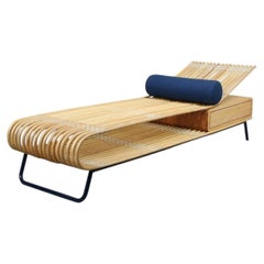 Lettino-chaise longue in frassino massiccio in stile moderno scandinavo di Birger Schneider