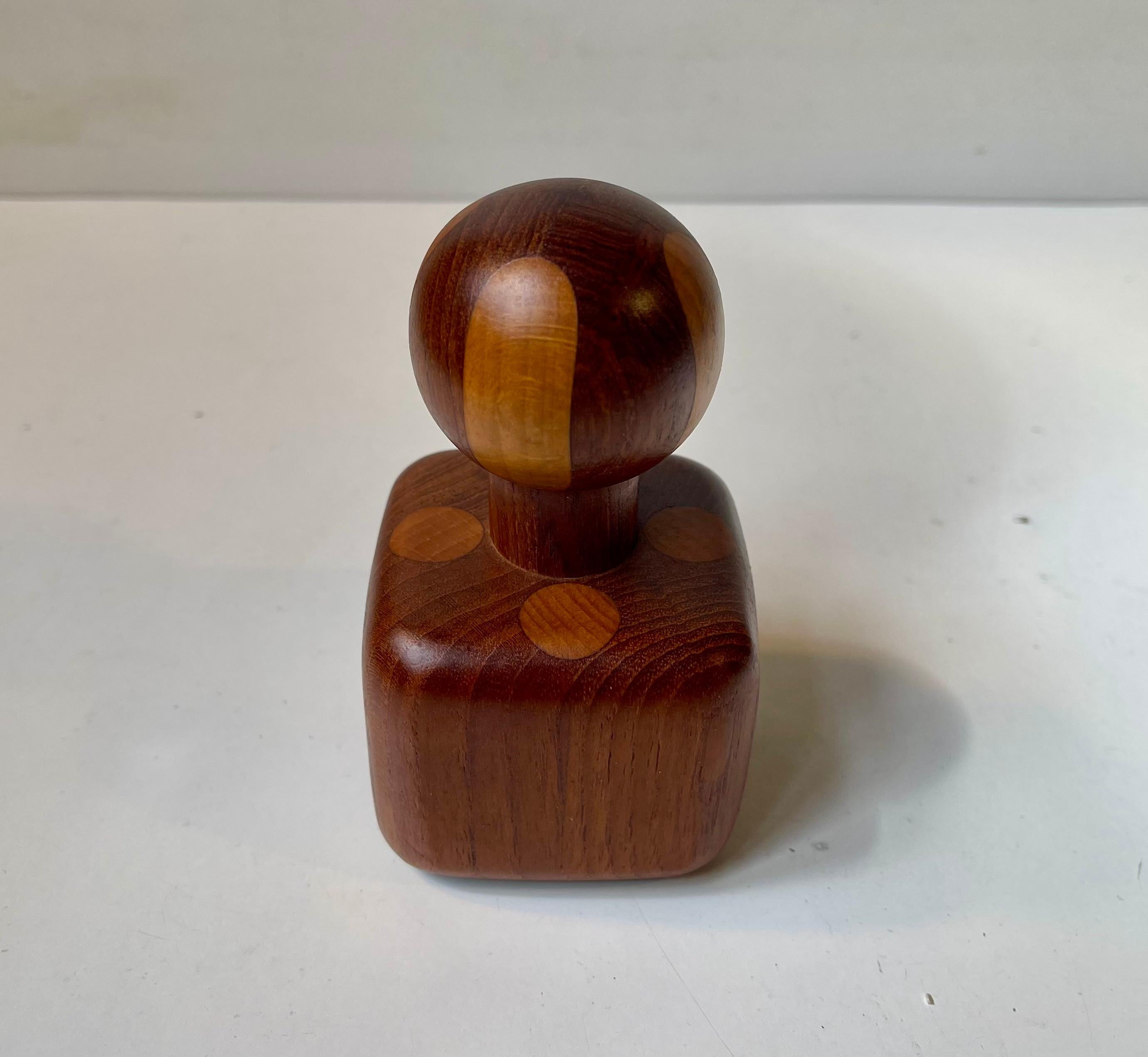Birgit Krogh Organic Modern Pfeffermühle aus Teakholz und Buche für Richard Nissen (Dänisch) im Angebot