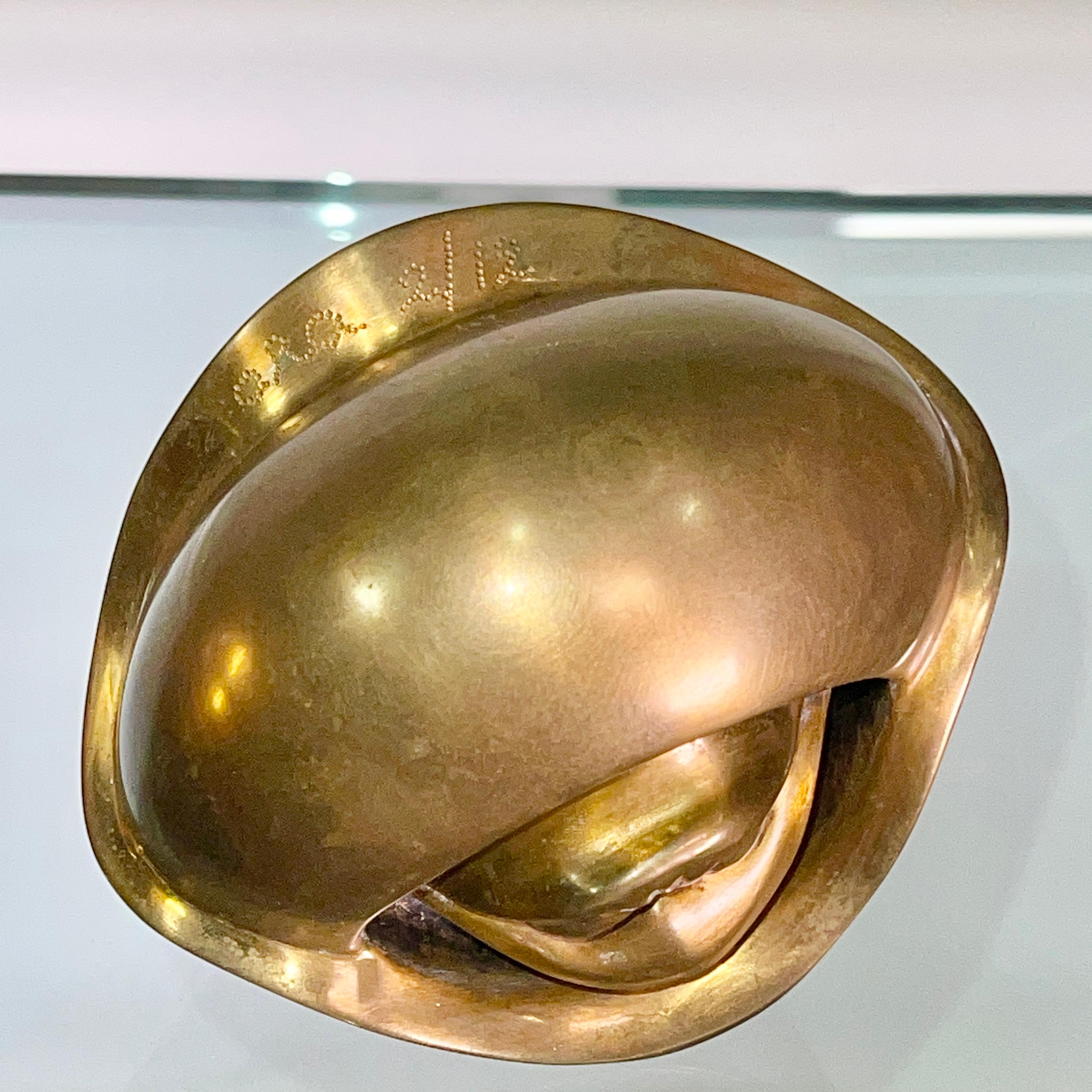 Birgitta Ara, finlandesa (1935 - 2009) Tres esculturas de bronce - Fe, esperanza y amor en venta 6