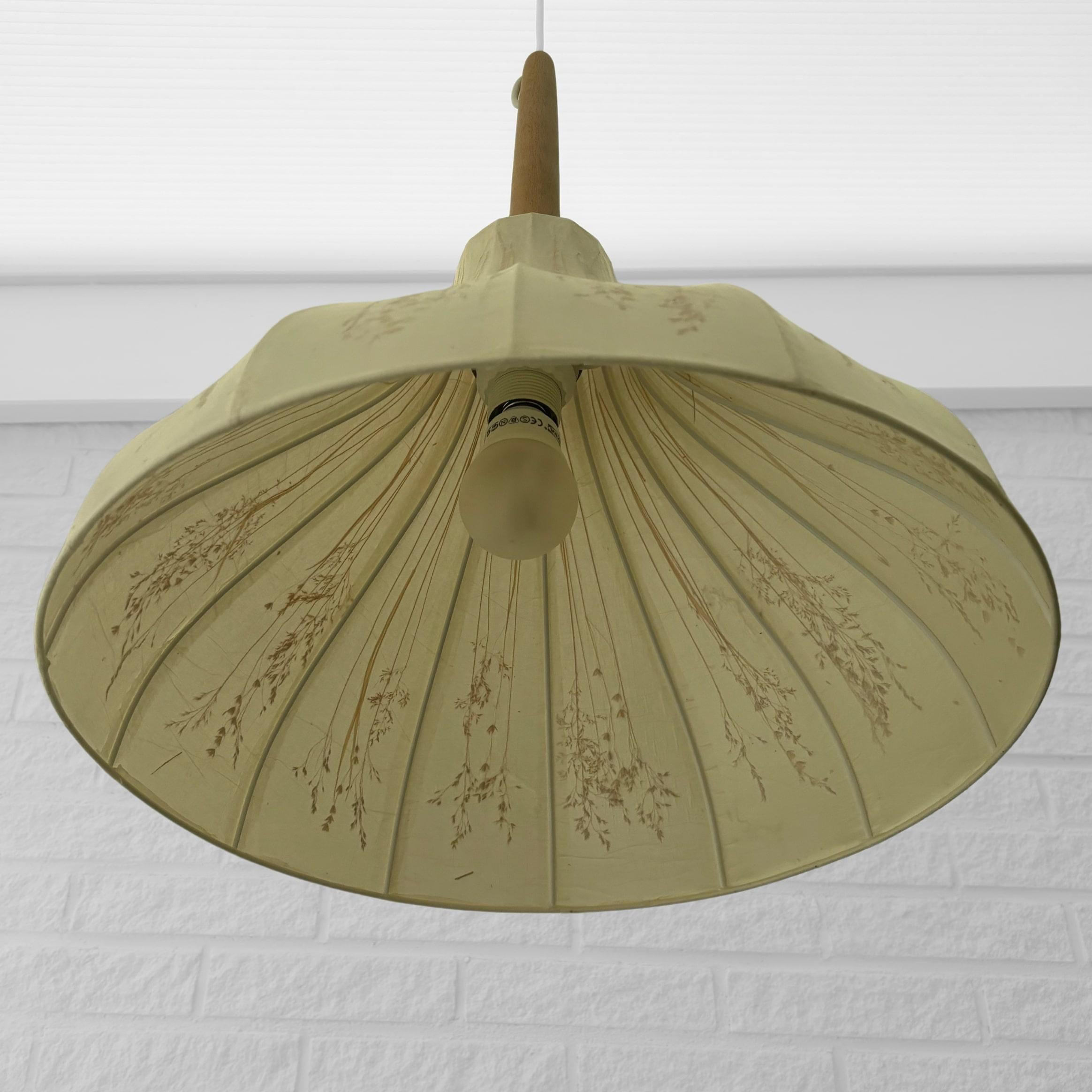Birgitta Sorbon Malmsten pendant lamp Kjolen, parchment & oak, Sweden, 1950s In Good Condition For Sale In Forserum, SE