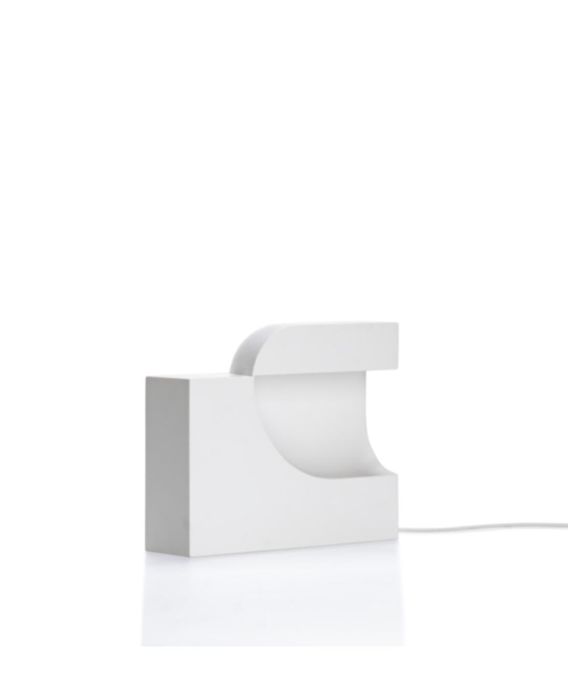 Mid-Century moderno Birgitte Due Madsen , Jonas Trampedach, 2015 Moby 1 White For Karakter in vendita