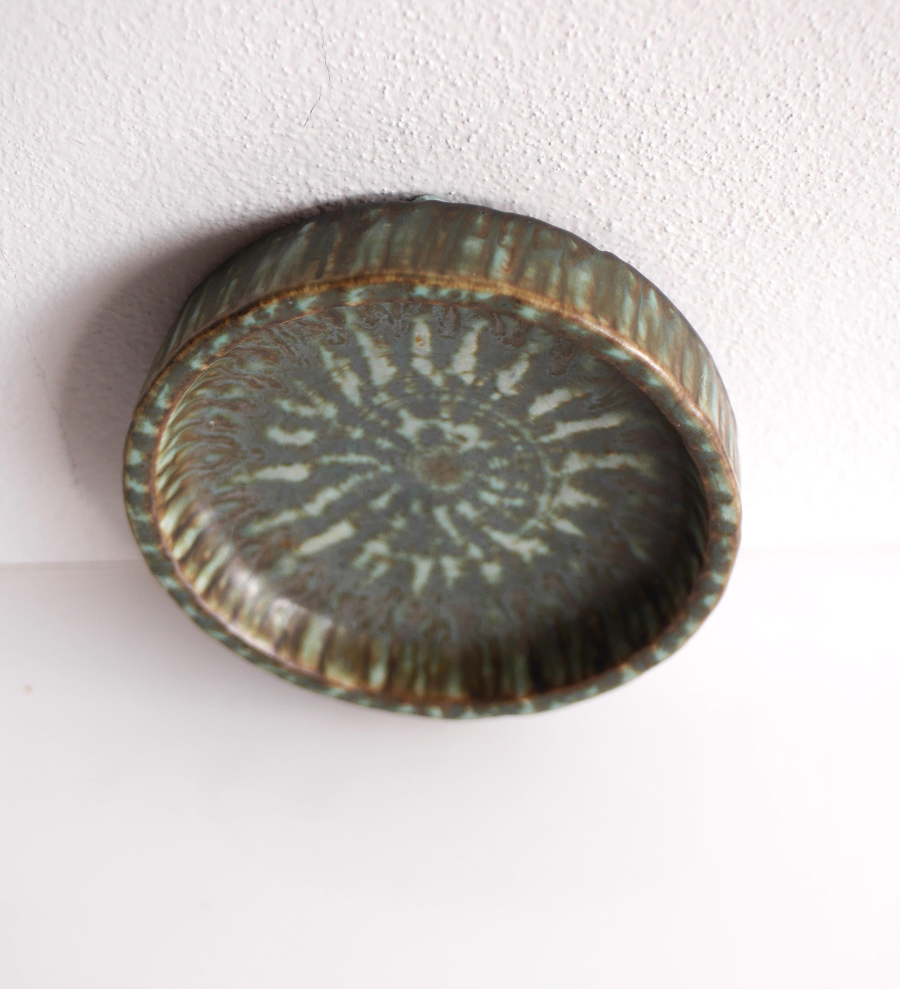 Swedish 'Birka' bowl by Gunnar Nylund, Scandinavian Art pottery from Rörstrand, Sweden. For Sale