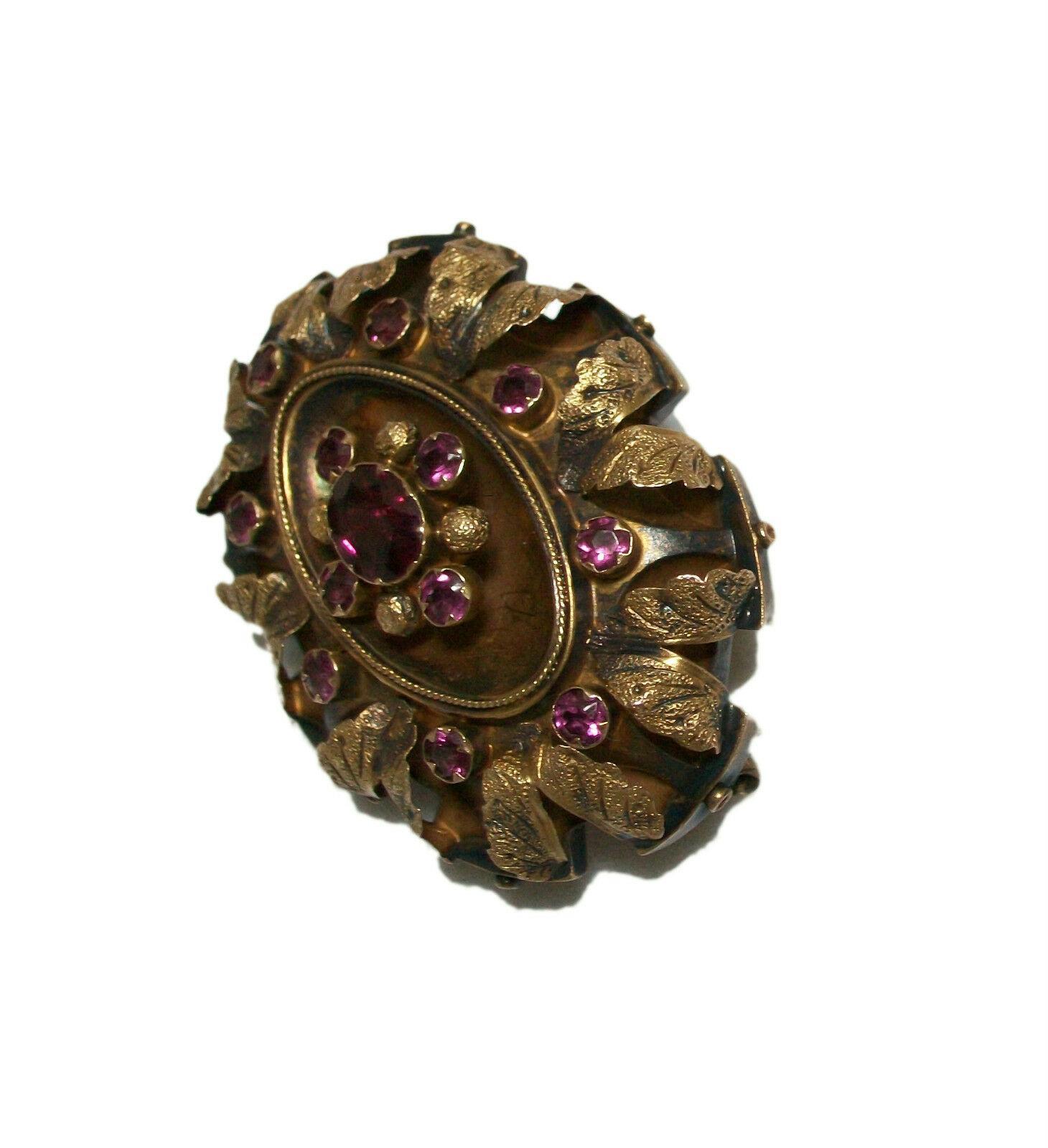 Etruscan Revival Birks, Antique Purple Tourmaline & 14K Yellow Gold Brooch, Canada, Circa 1900 For Sale